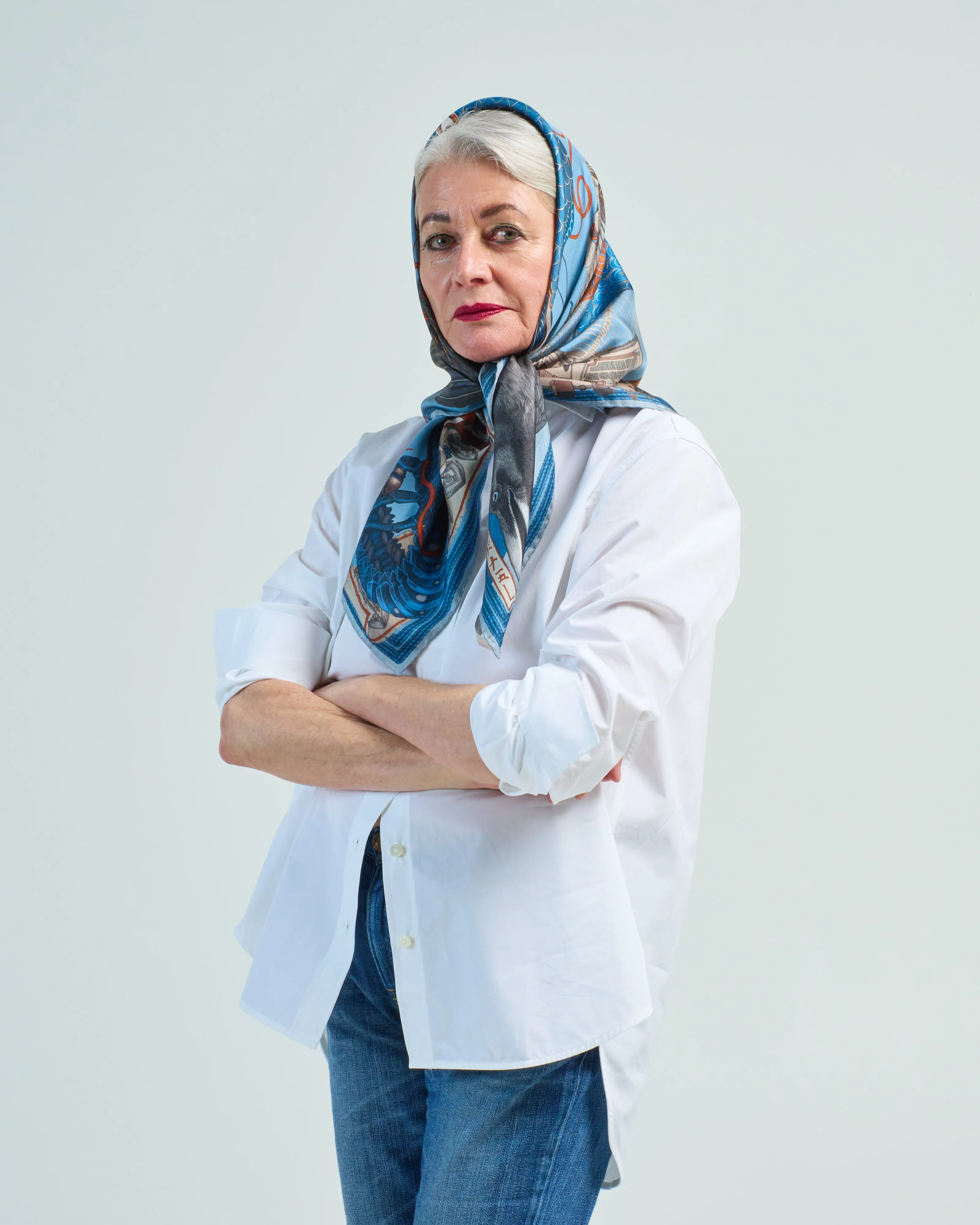 kionobori karasu silk twill square scarf - Image 2