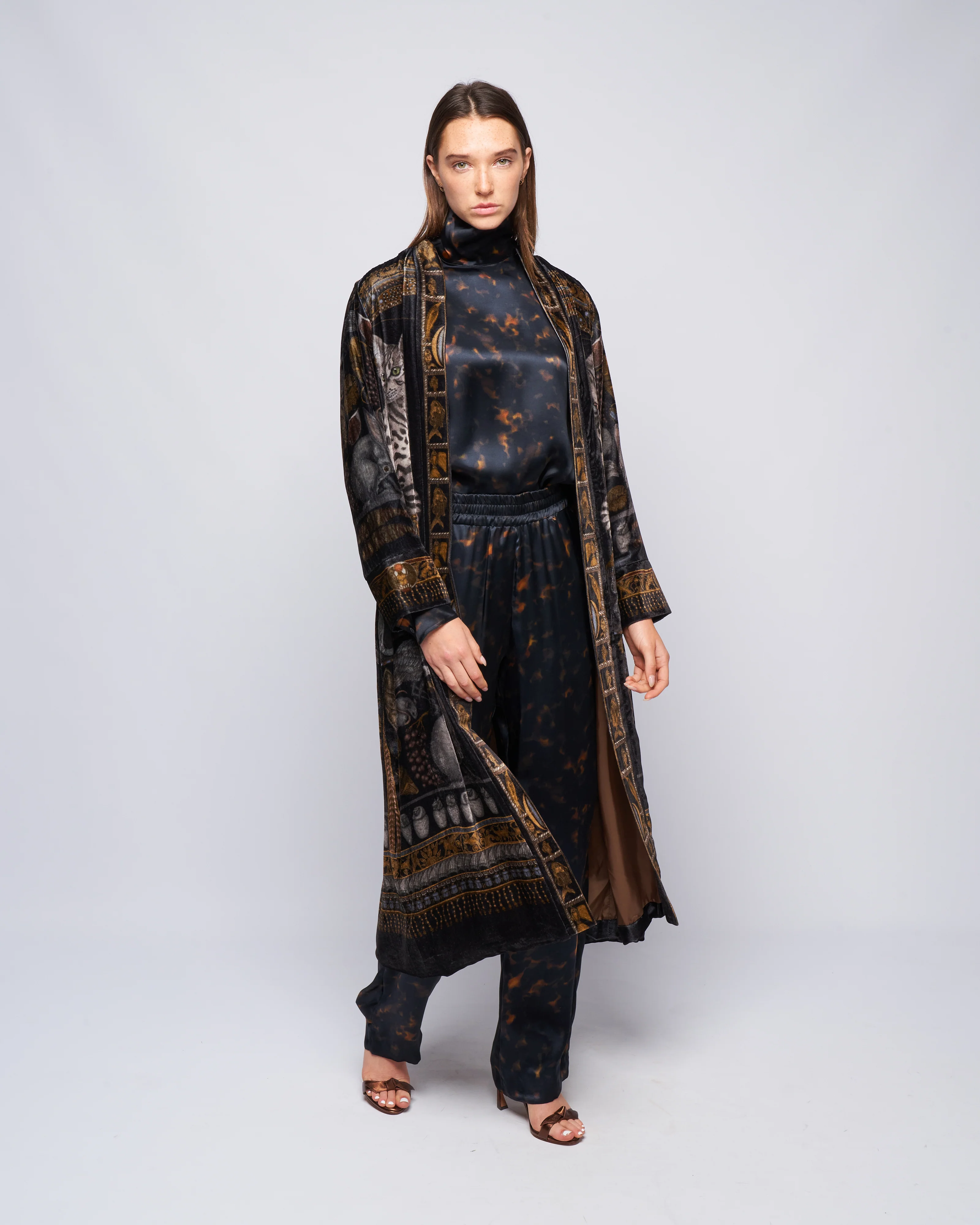 long velvet jacket - onyx/ gold - Image 2
