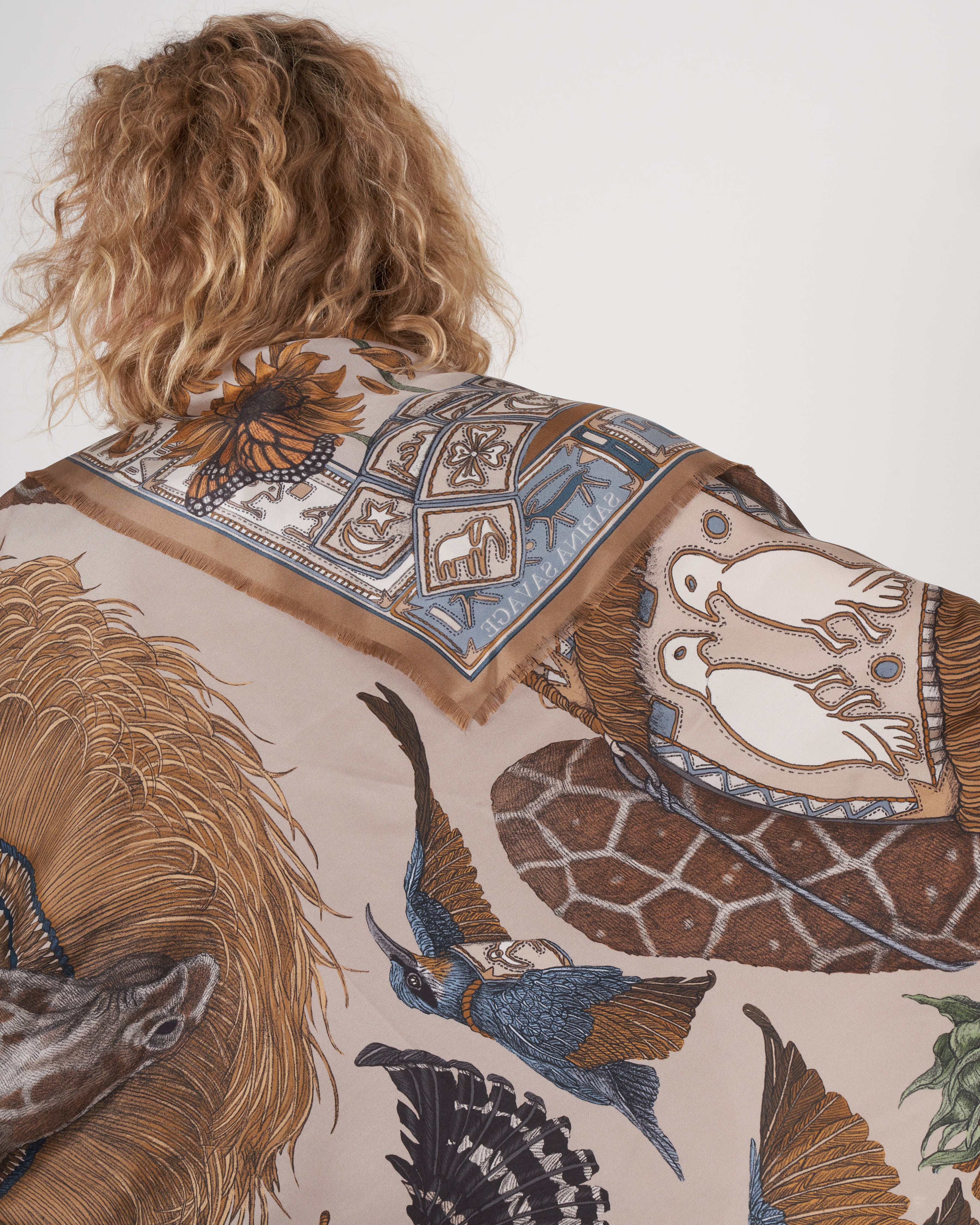 silk scarf 135 x 135 cm - linen/bone - Image 4