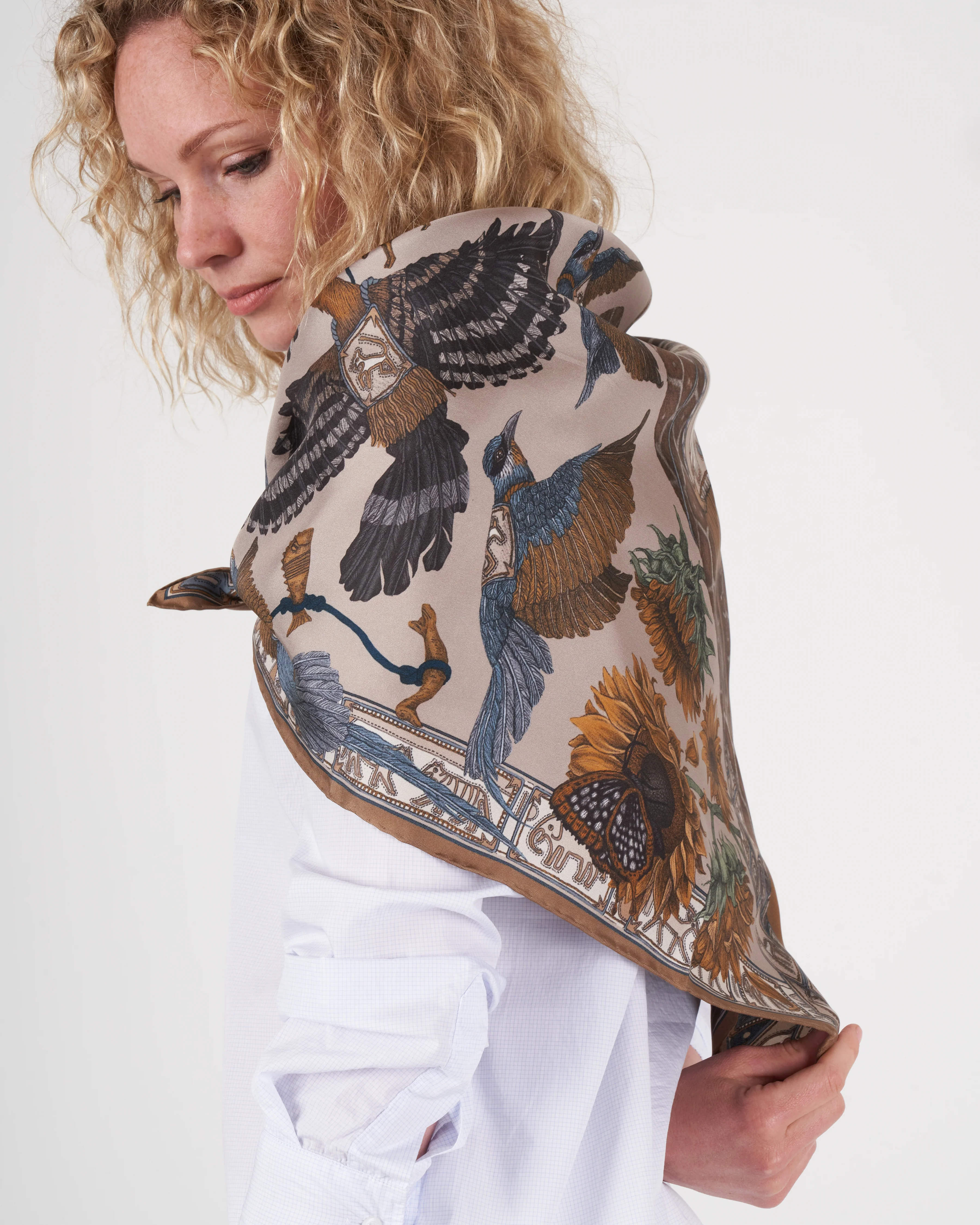 silk scarf 90 x 90 cm - linen/bone - Image 4