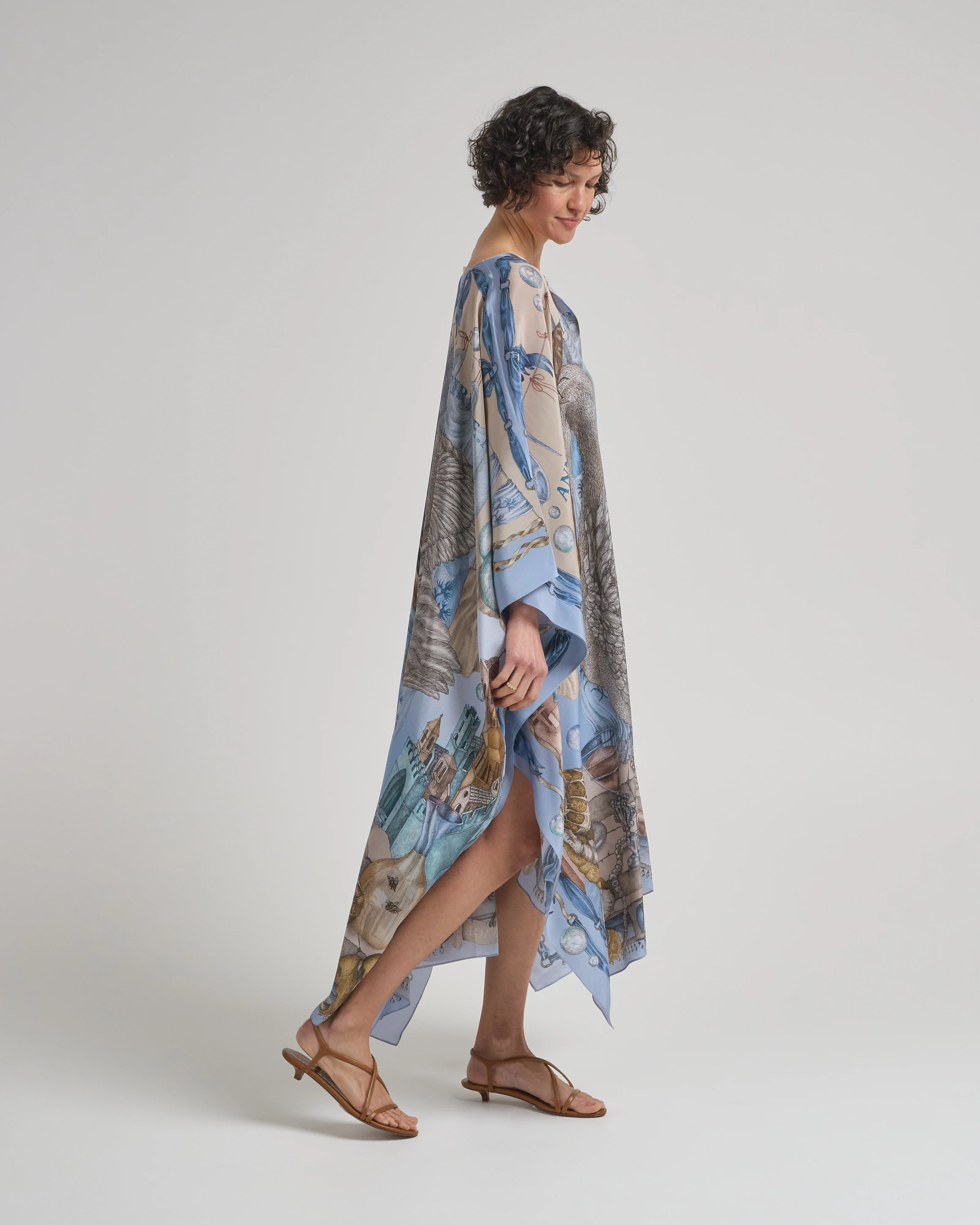 the glass swan kaftan - Image 4