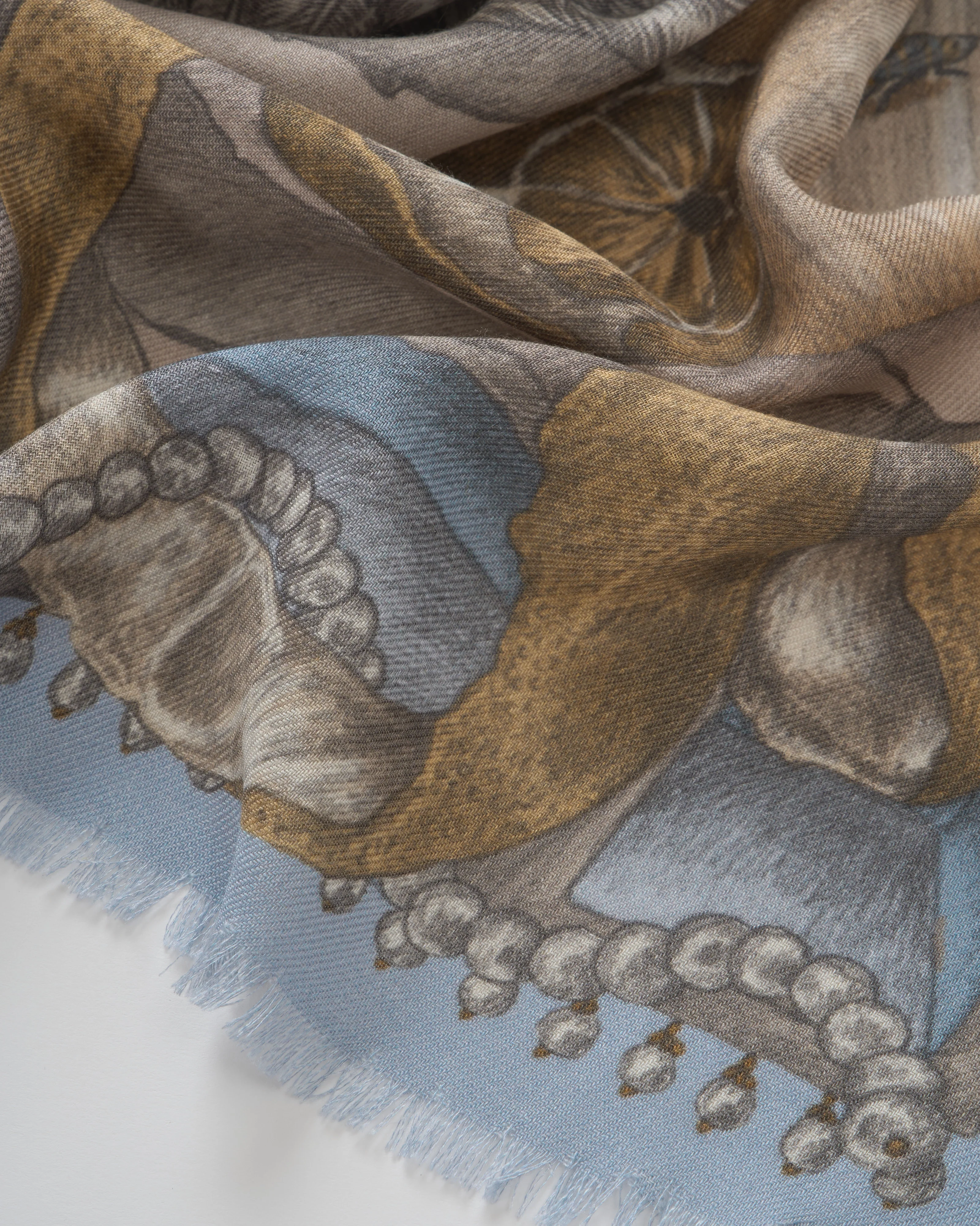 the glass swan wool/silk square scarf - Image 4