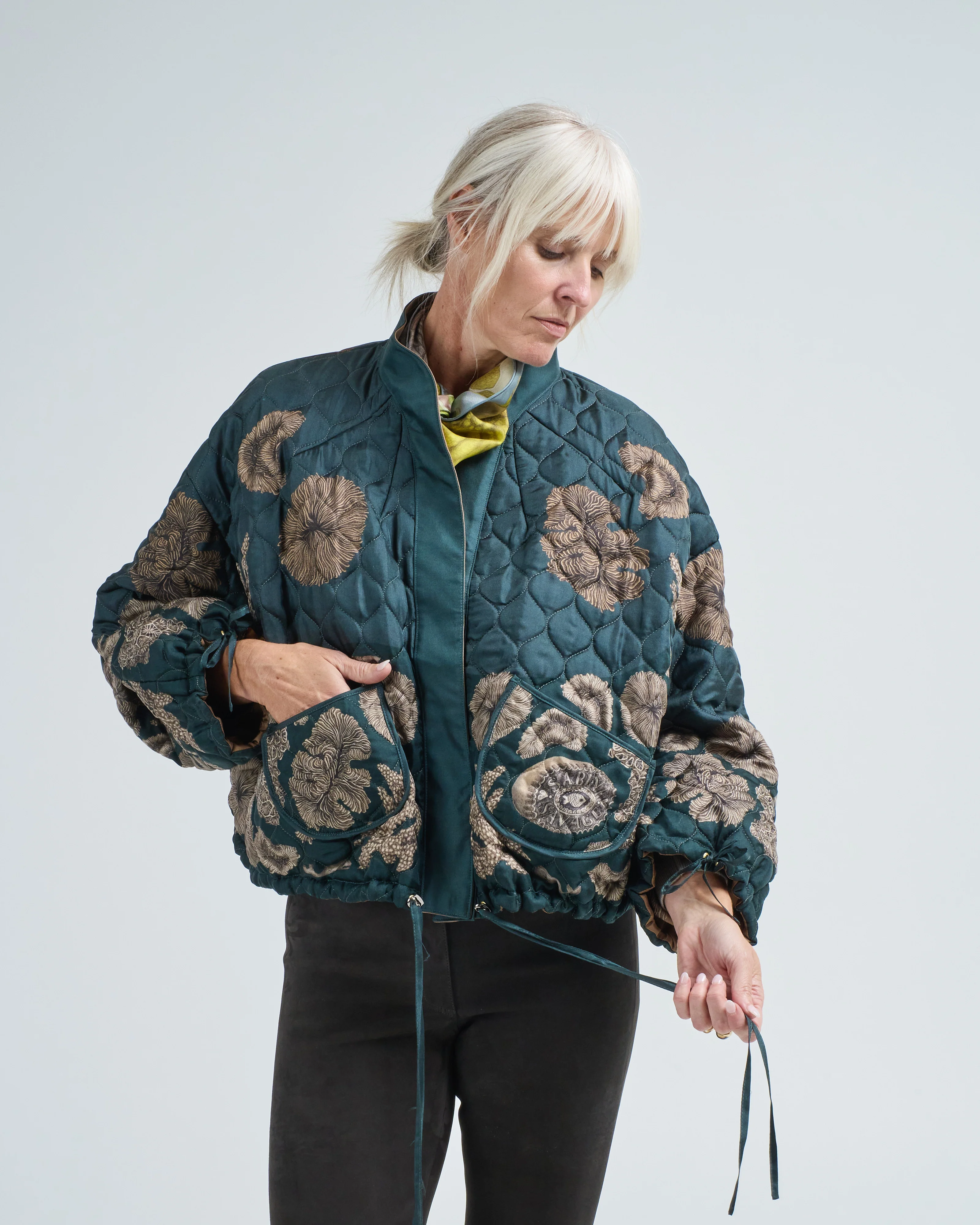 the scrimshaw skeleton bomber jacket - Image 3