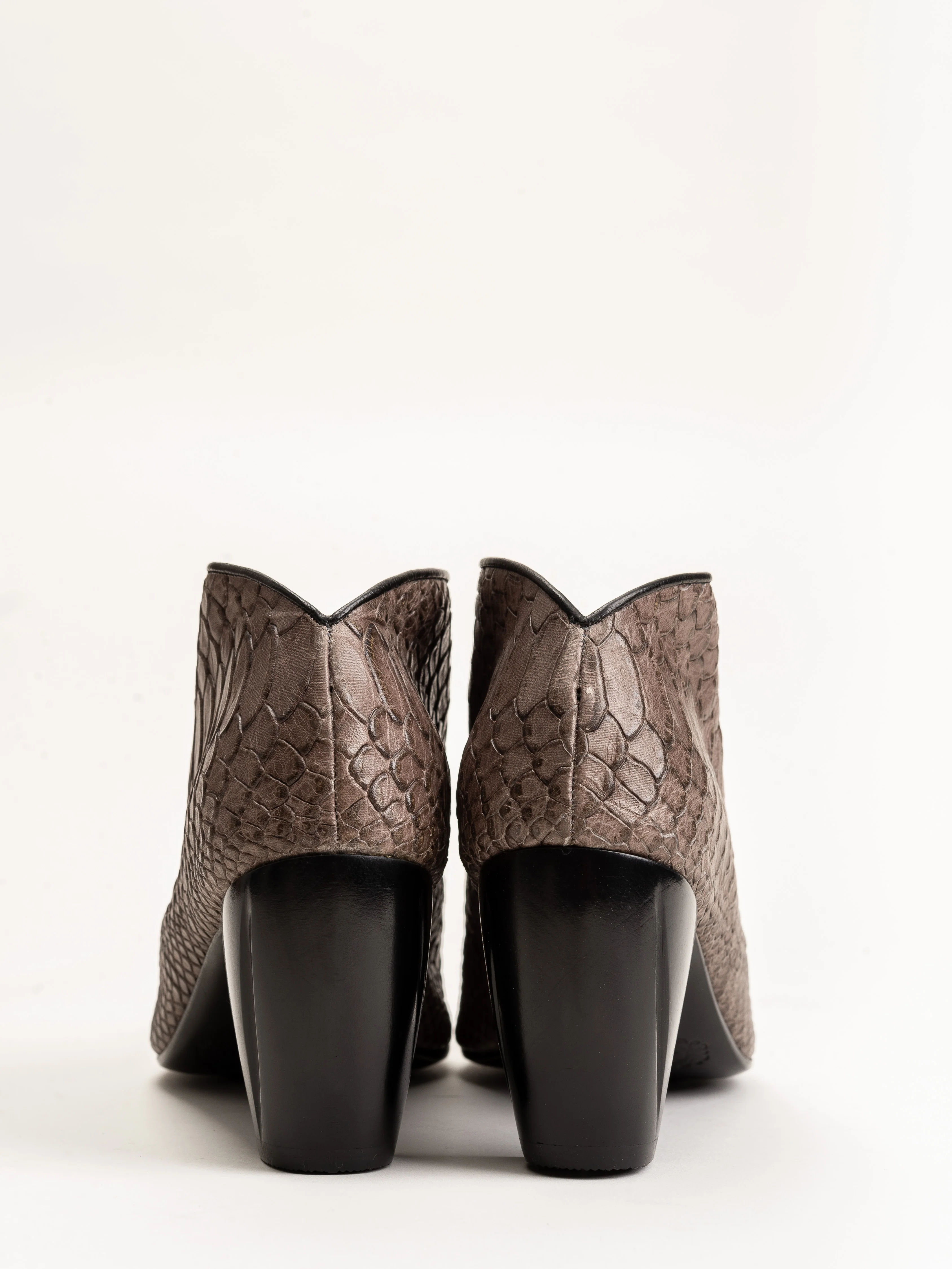 geneva bootie - grey lizard - Image 5