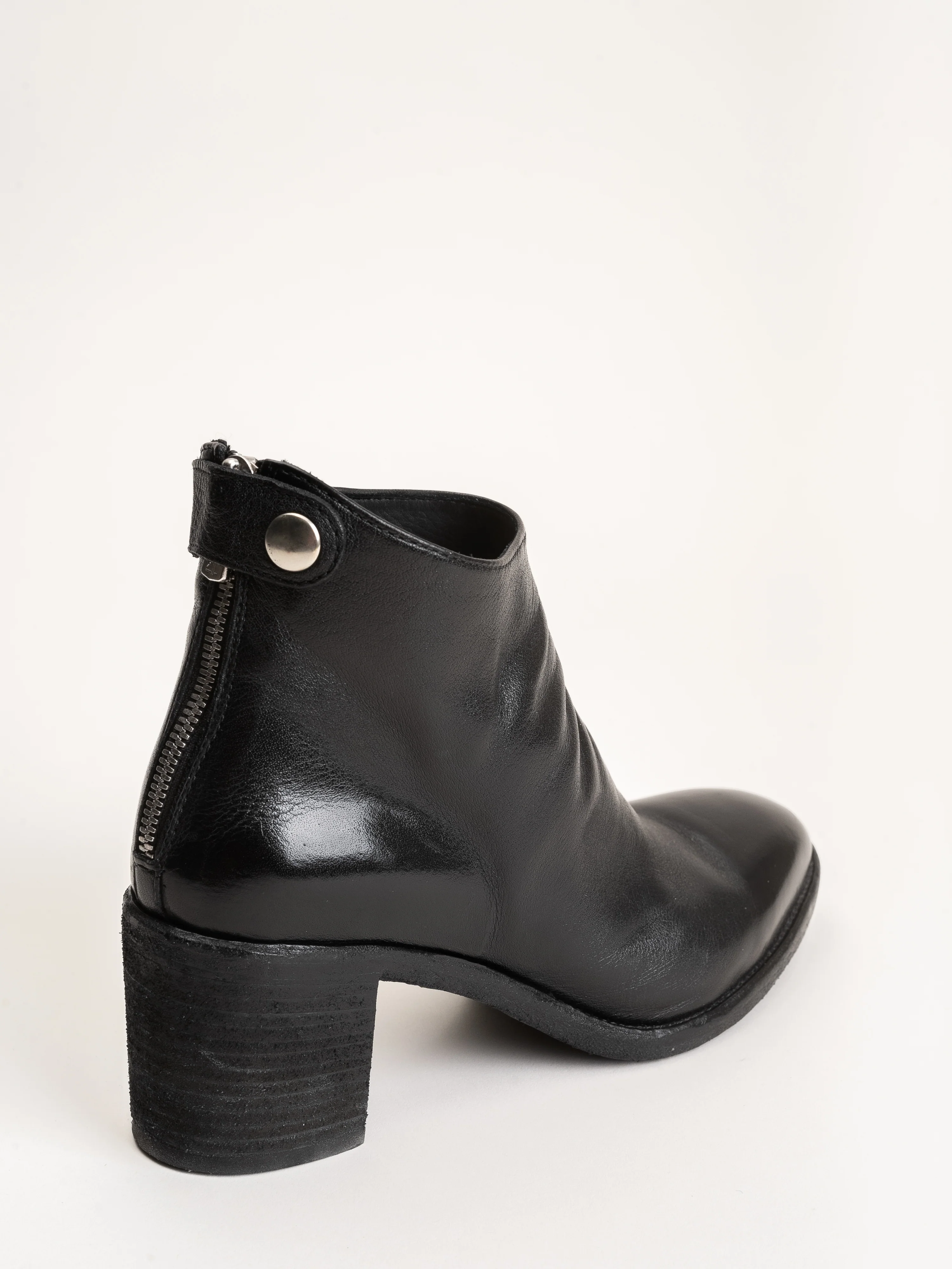 sarah boot - Image 3