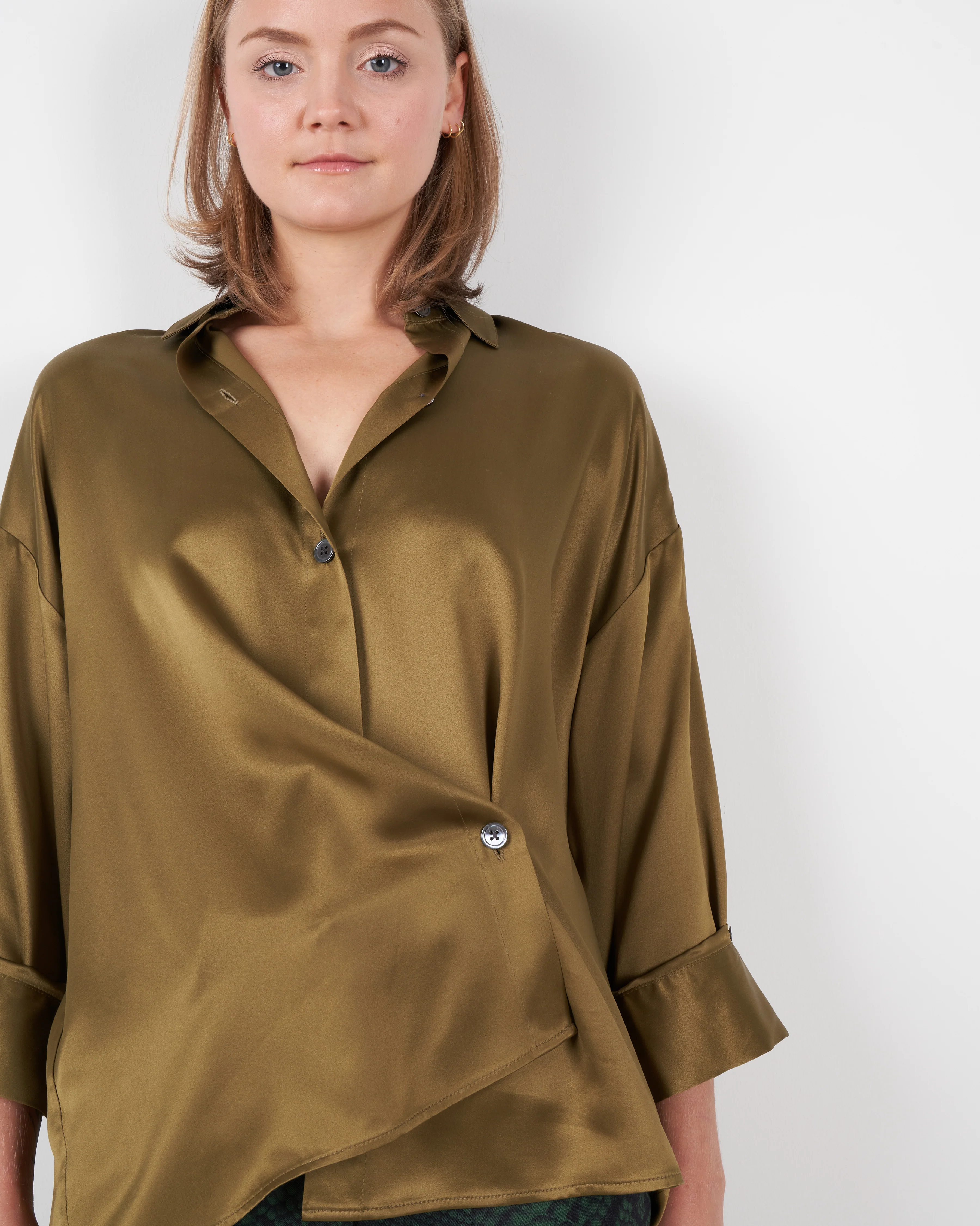 satin sheets shirt - olive - Image 5