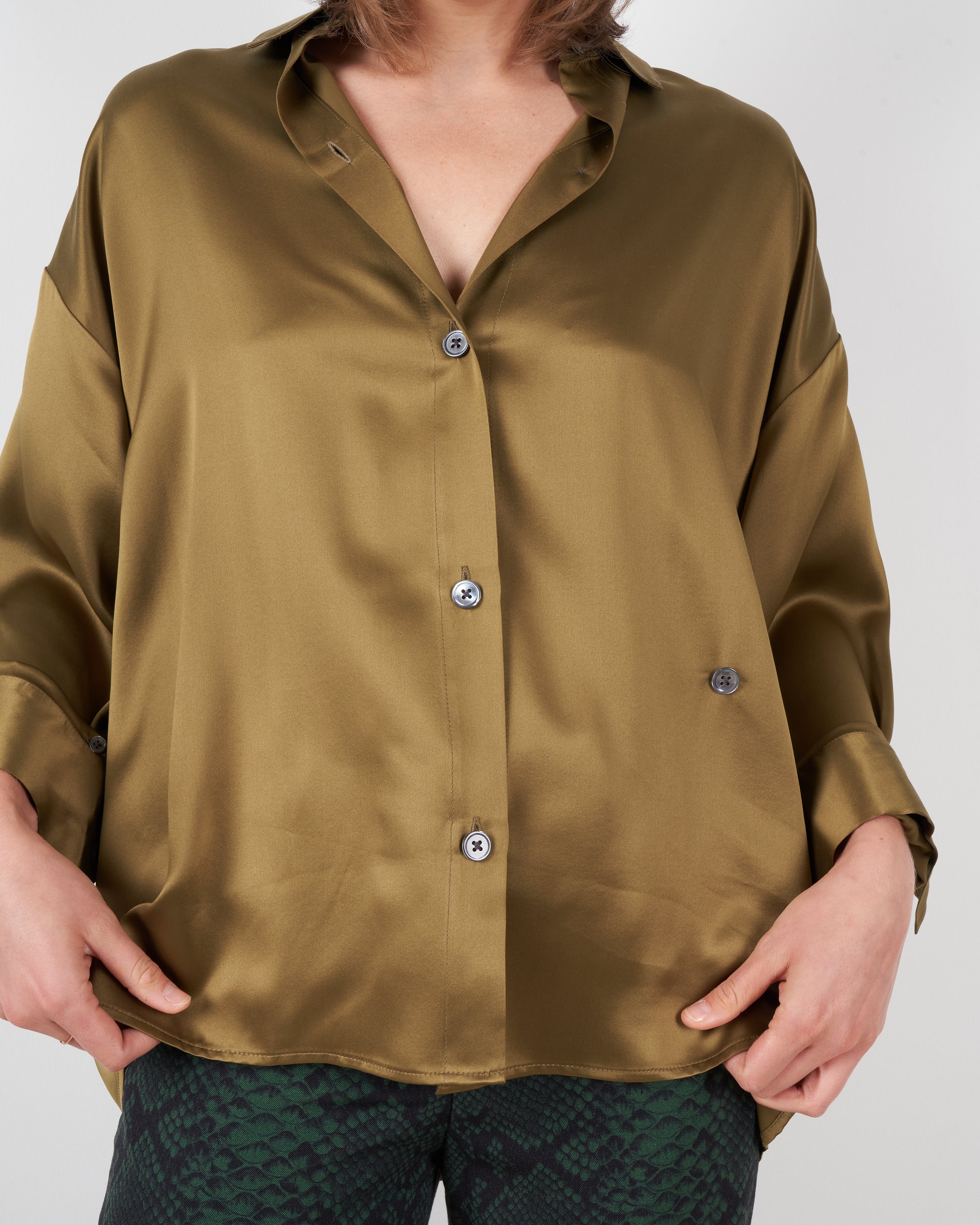 satin sheets shirt - olive - Image 6
