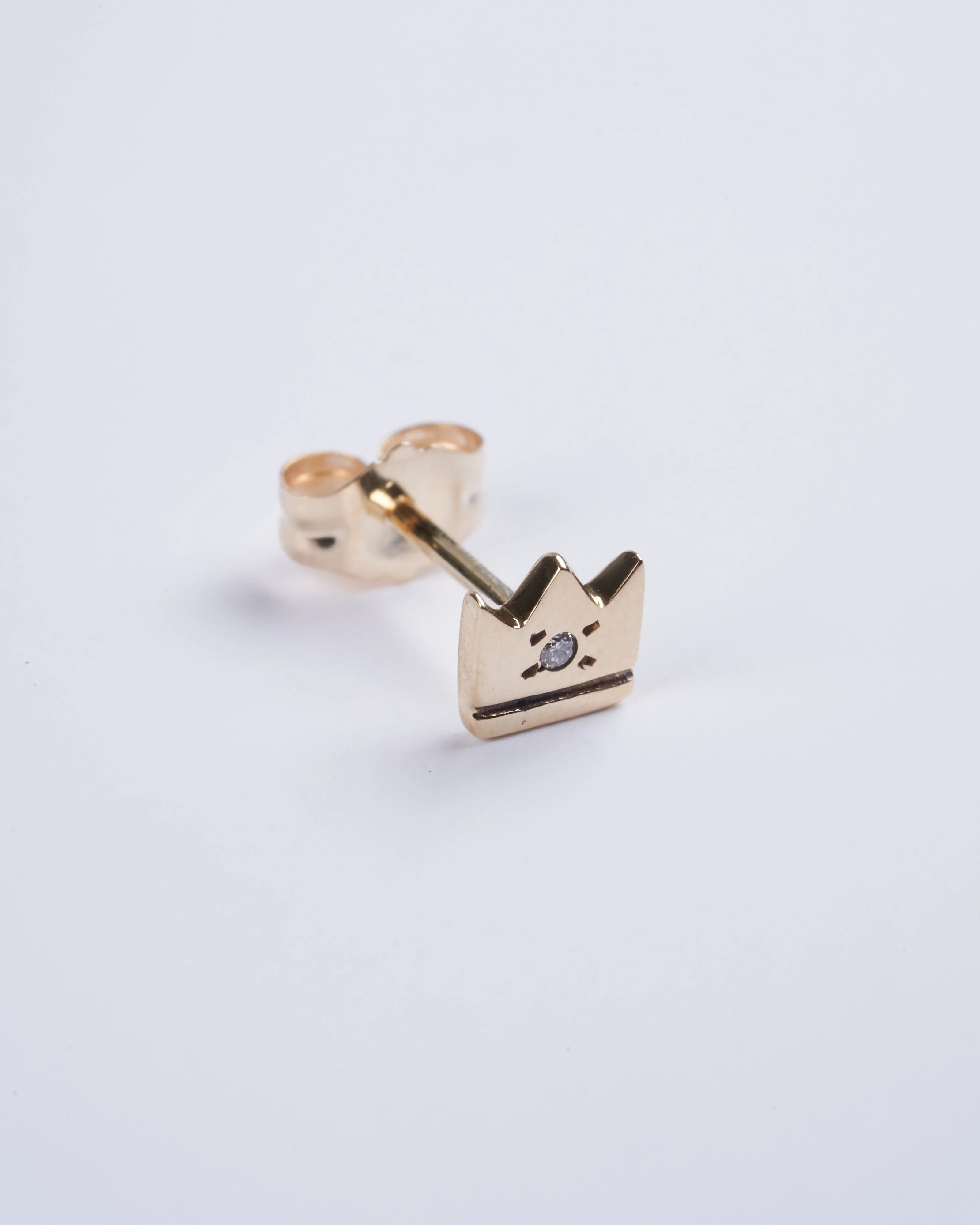 crown stud in gold with diamond - gold - Image 4