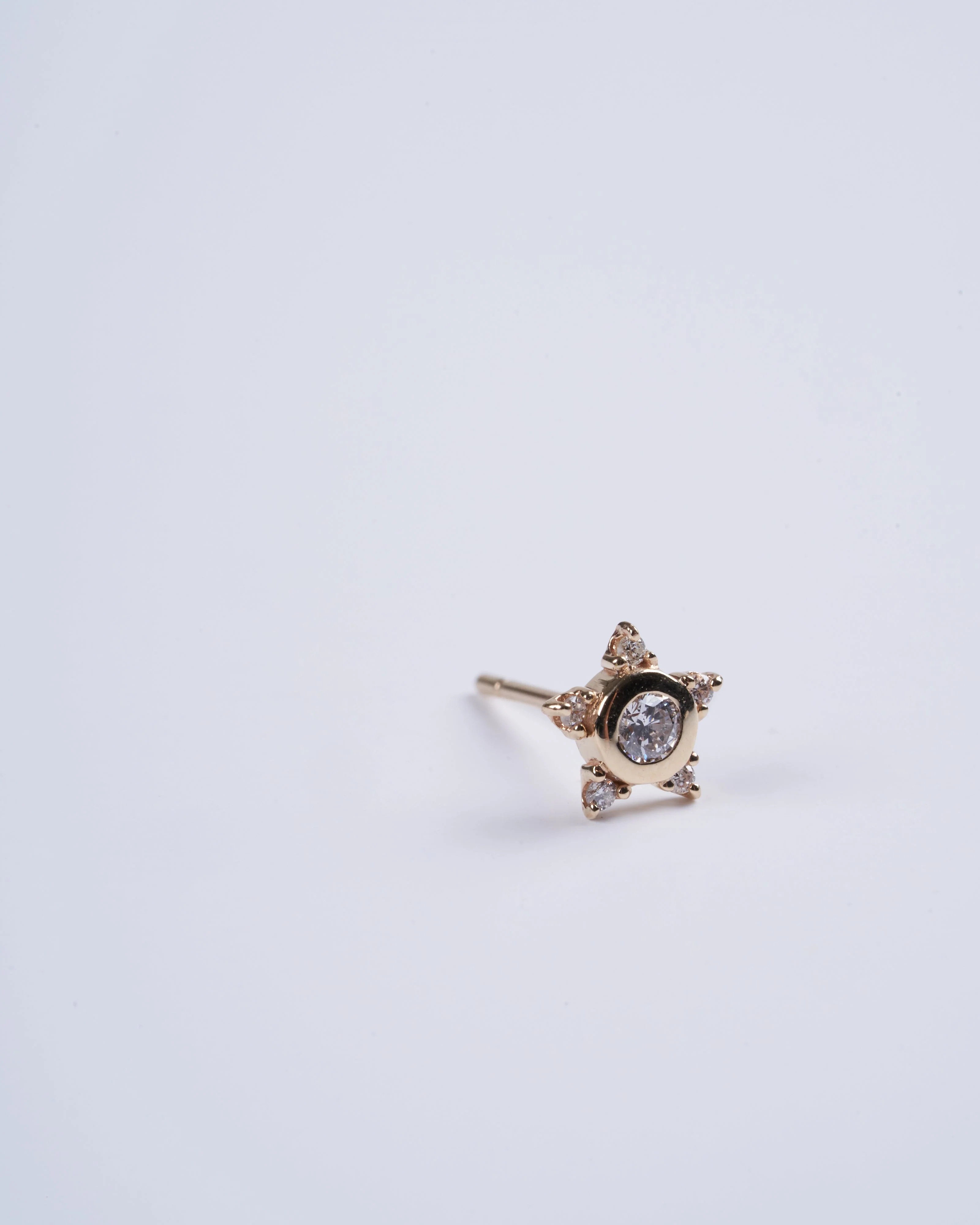 diamond star stud - gold - Image 2
