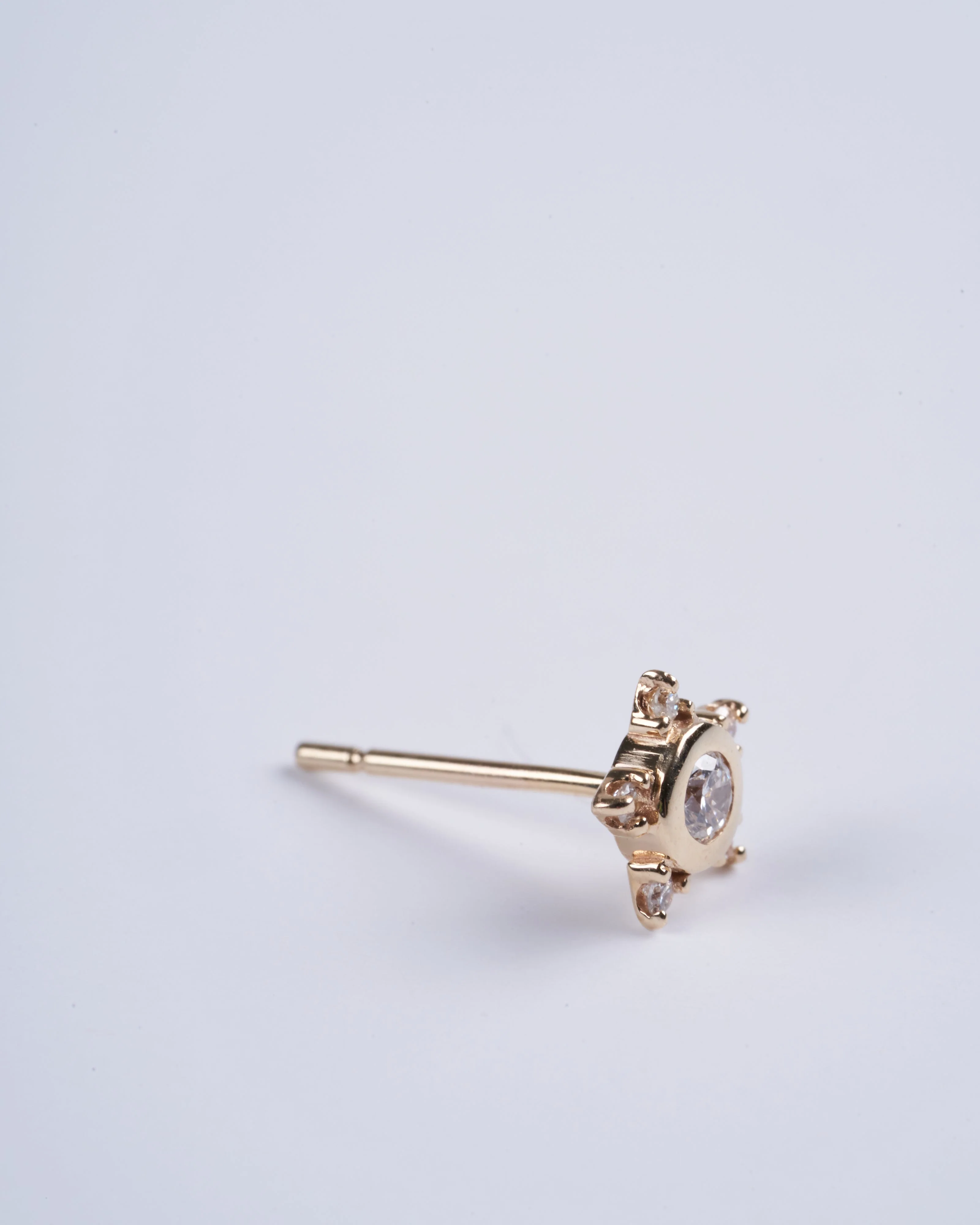 diamond star stud - gold - Image 3