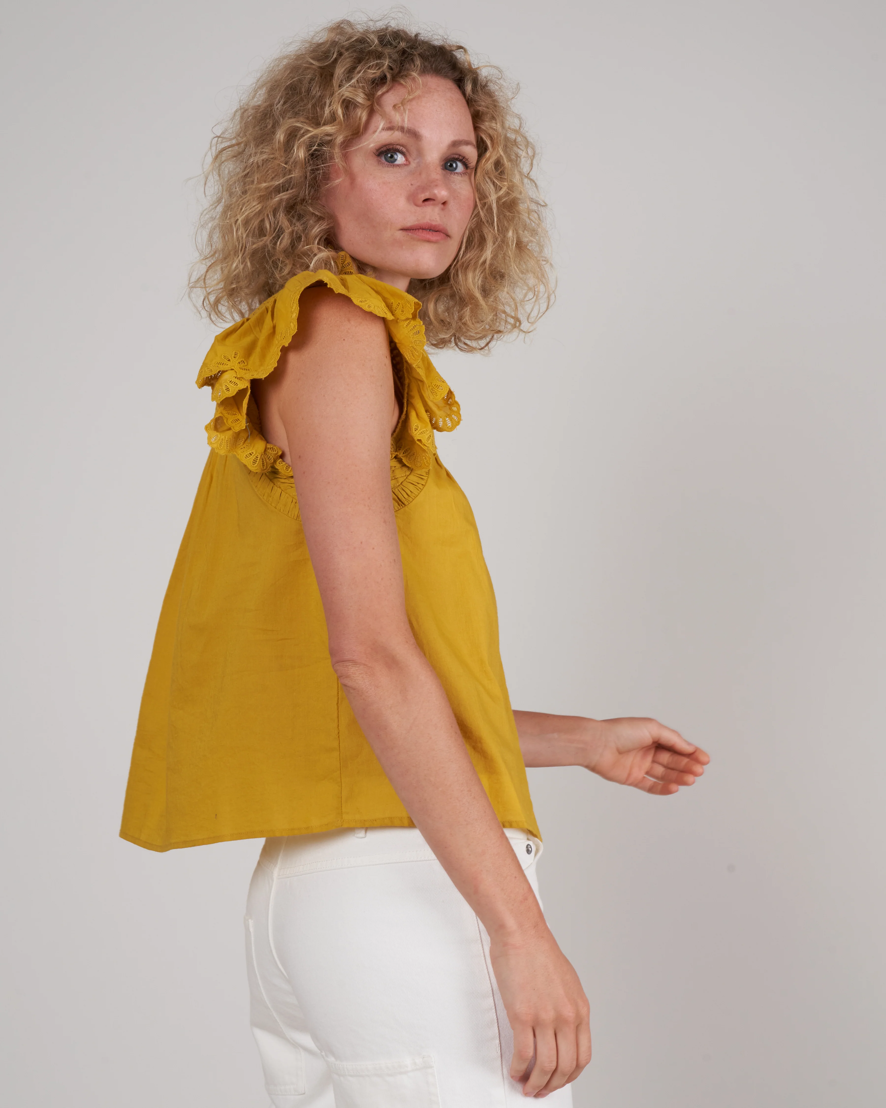 adrienne cotton flutter slv top- citron citron - Image 4