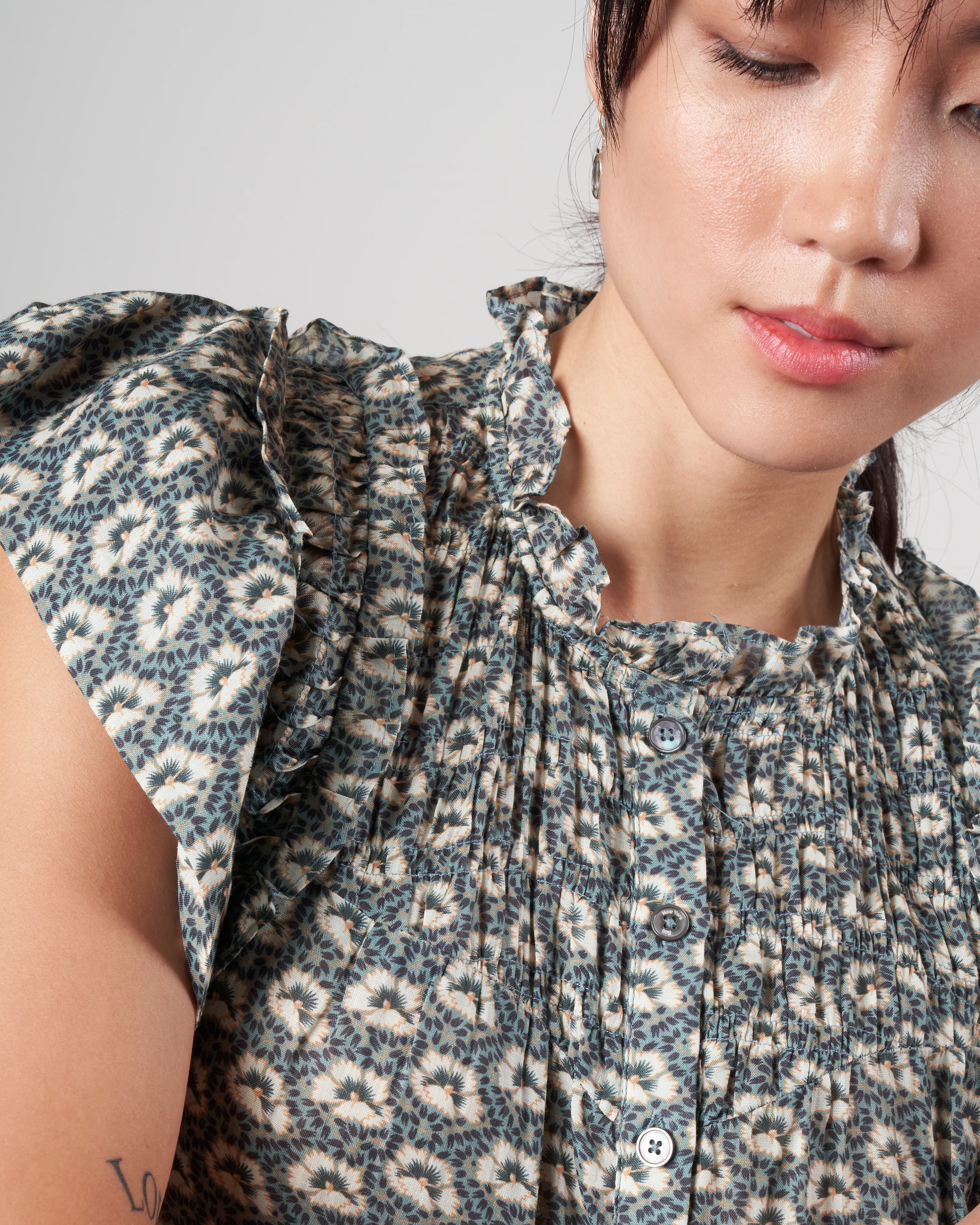 amalia button down tunic - sage - Image 5