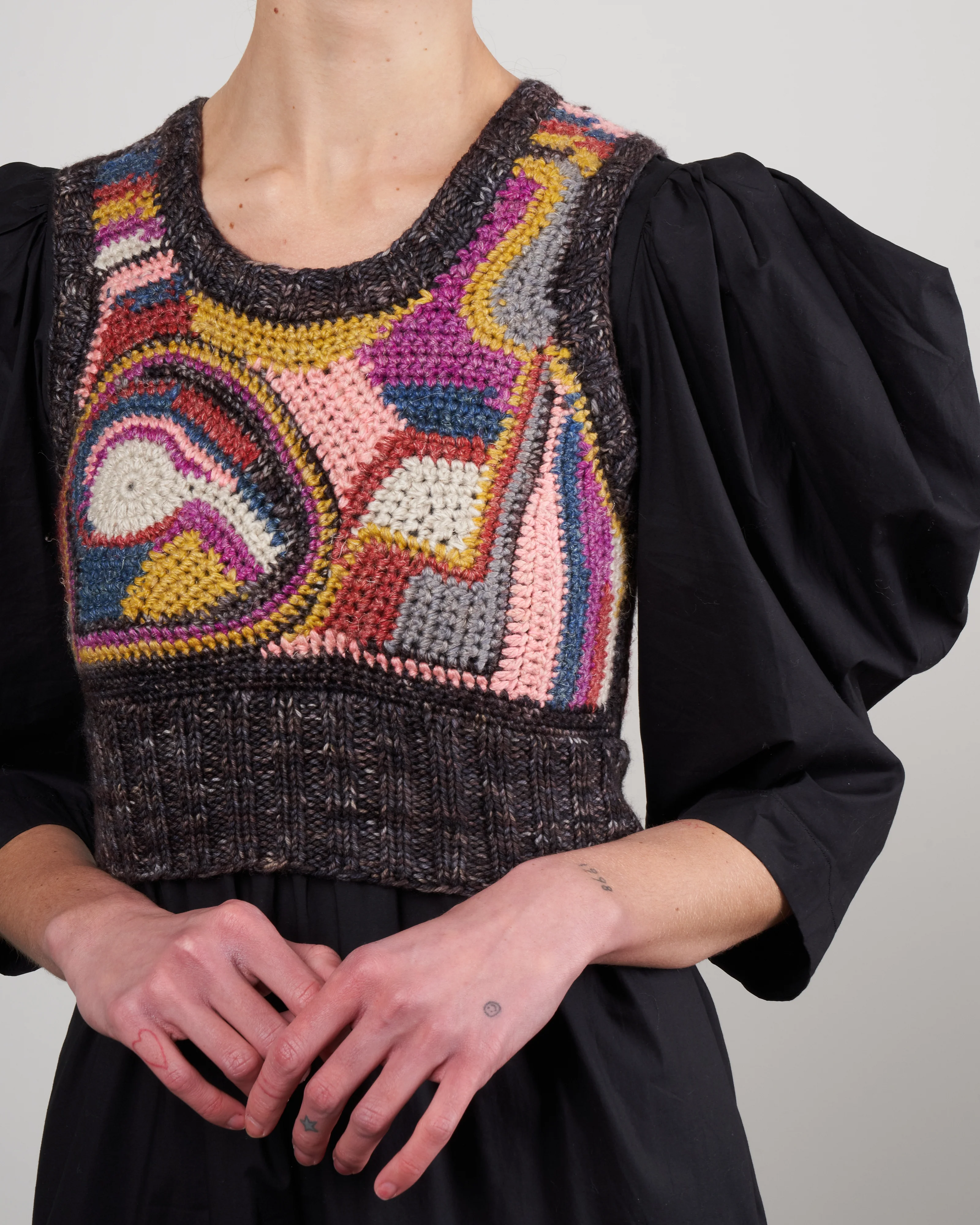 bette dress with crochet vest - Image 4