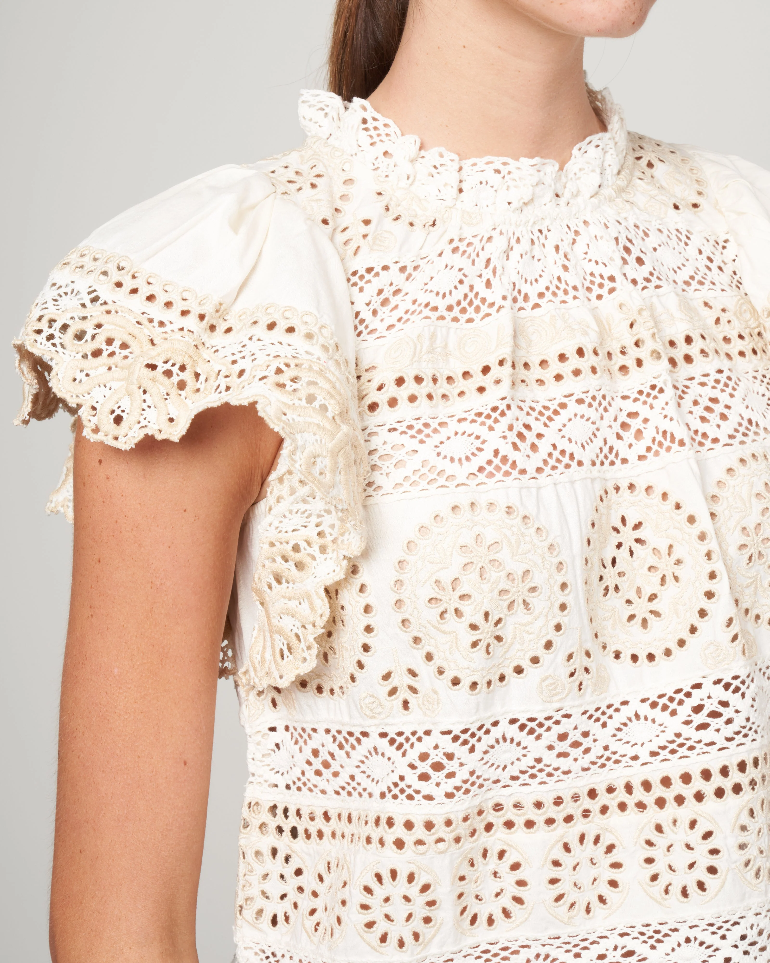 evie eyelet flutter slv top - cream - Image 5
