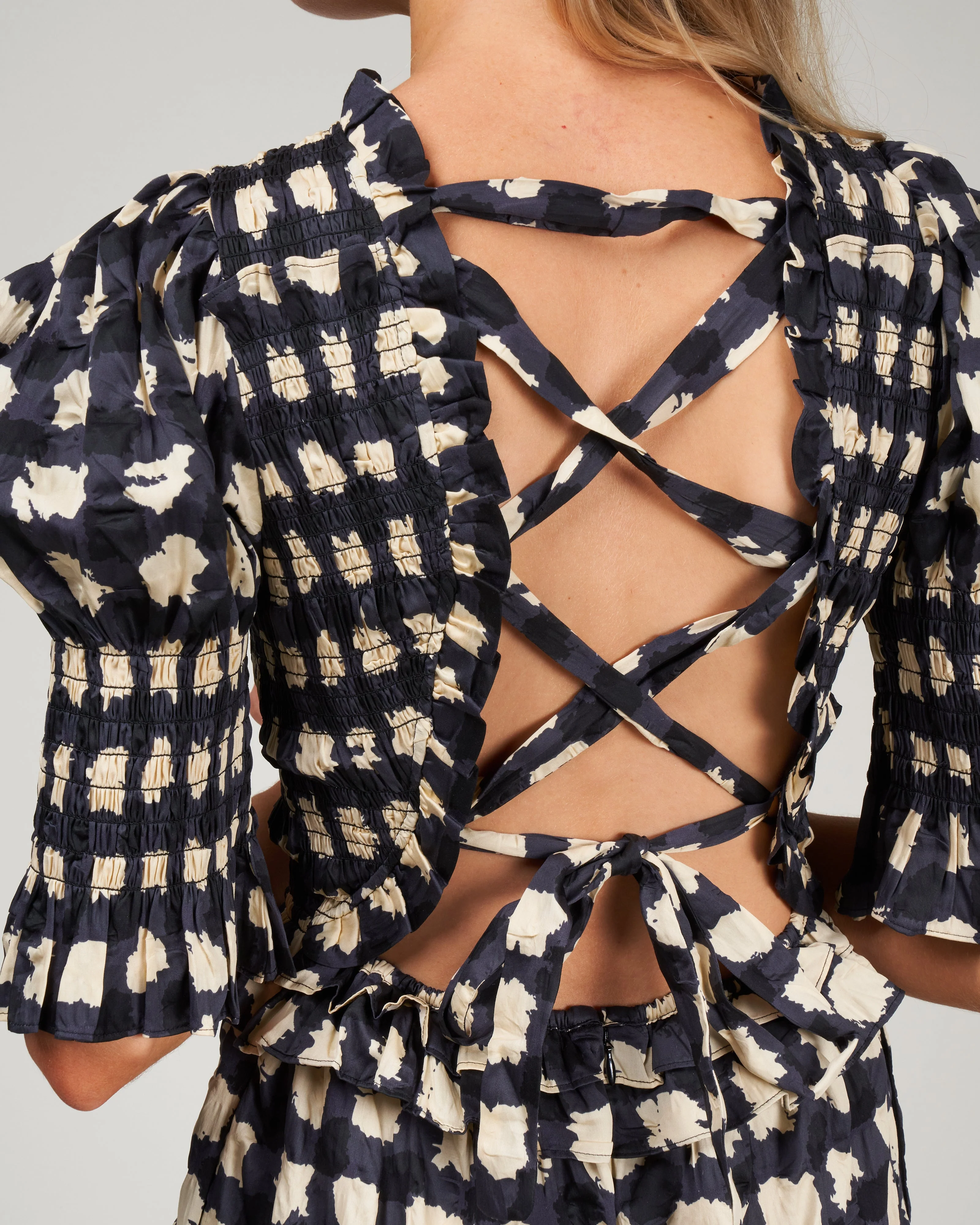 ginger gingham puff slv smocked dress - charcoal - Image 4