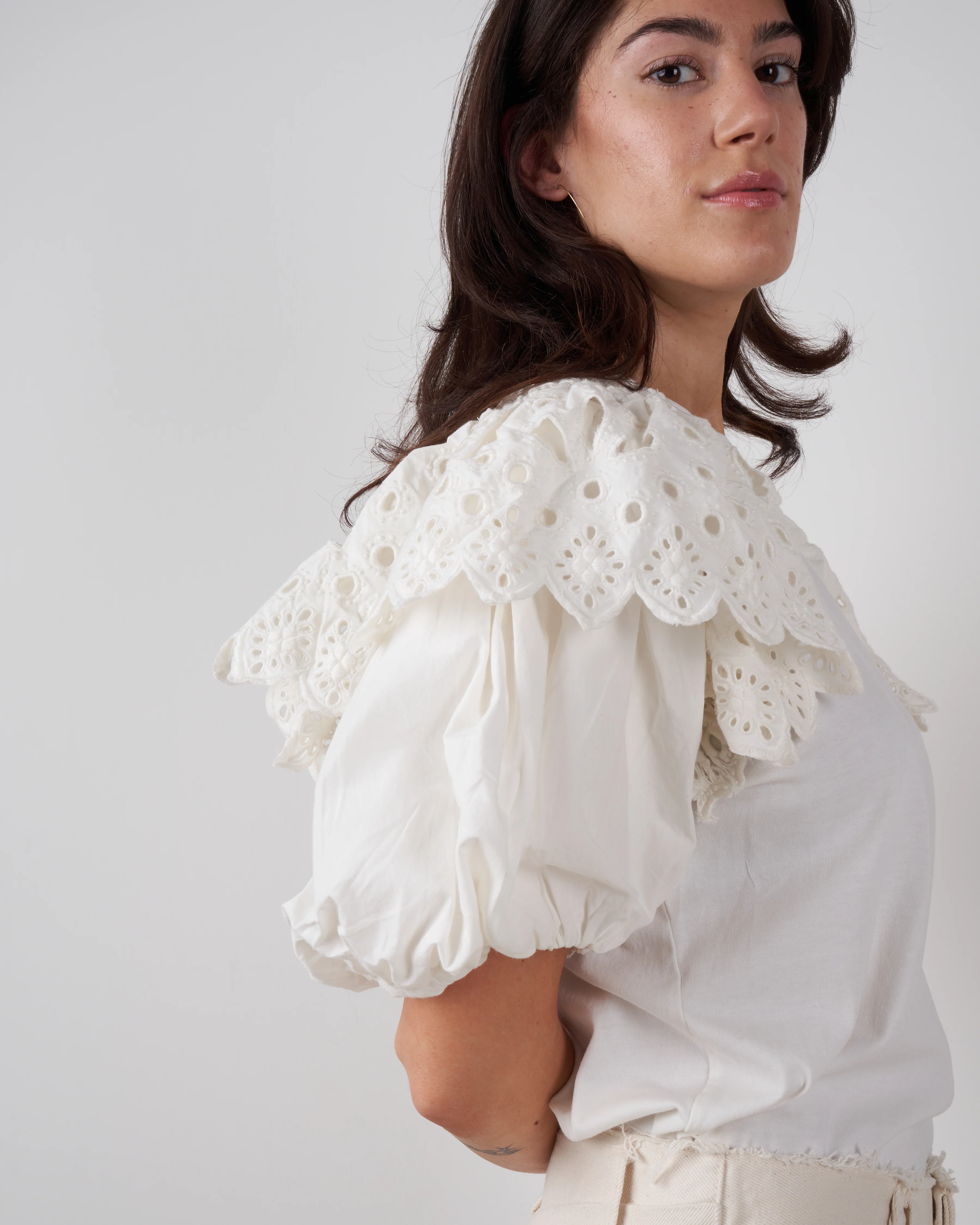 hazel eyelet puff sleeve t shirt - white - Image 6