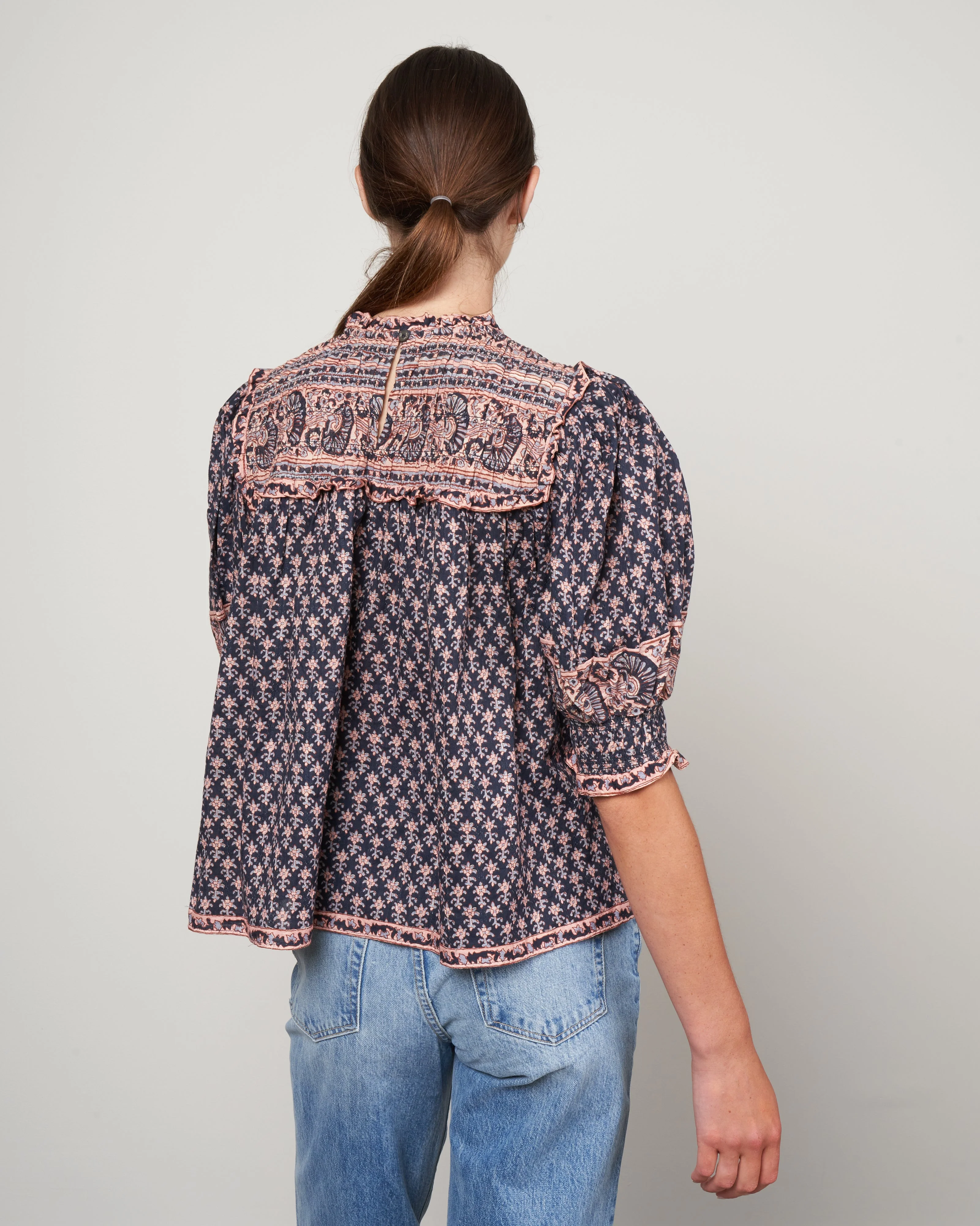 jasper border puff slv smocked top - marine - Image 4