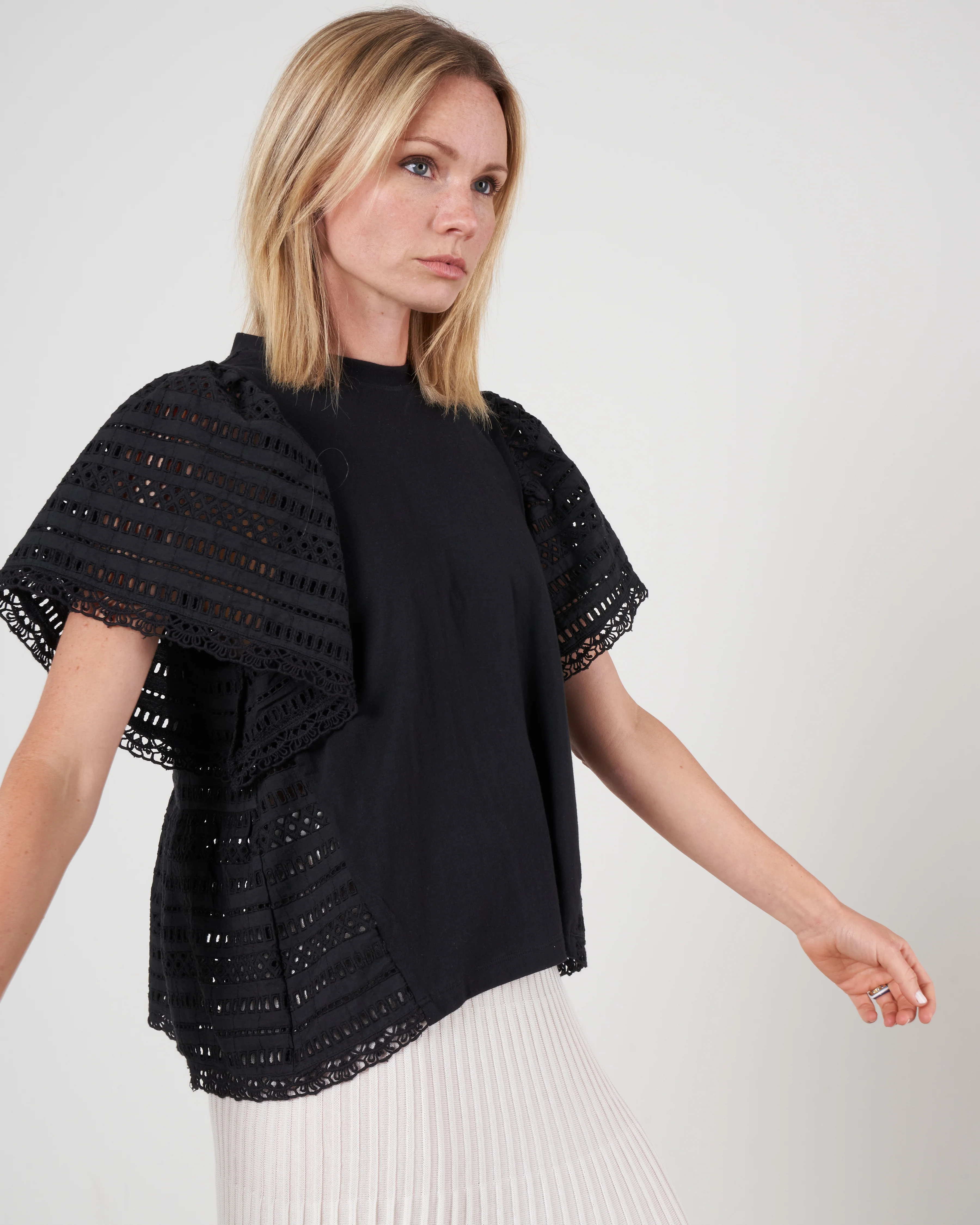 lina eyelet s/slv t-shirt- black black - Image 3
