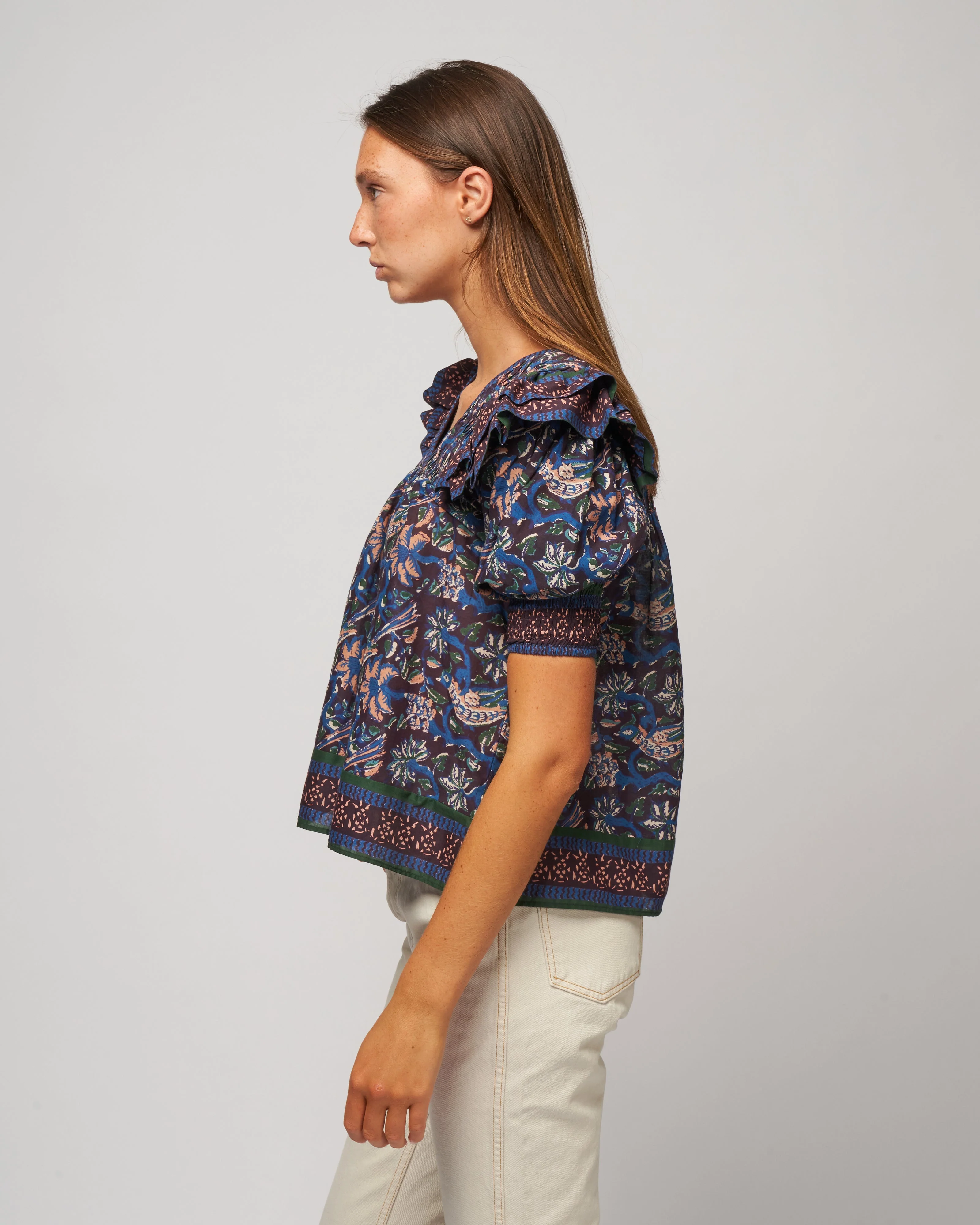 noah print puff slv pintucked top - navy - Image 3