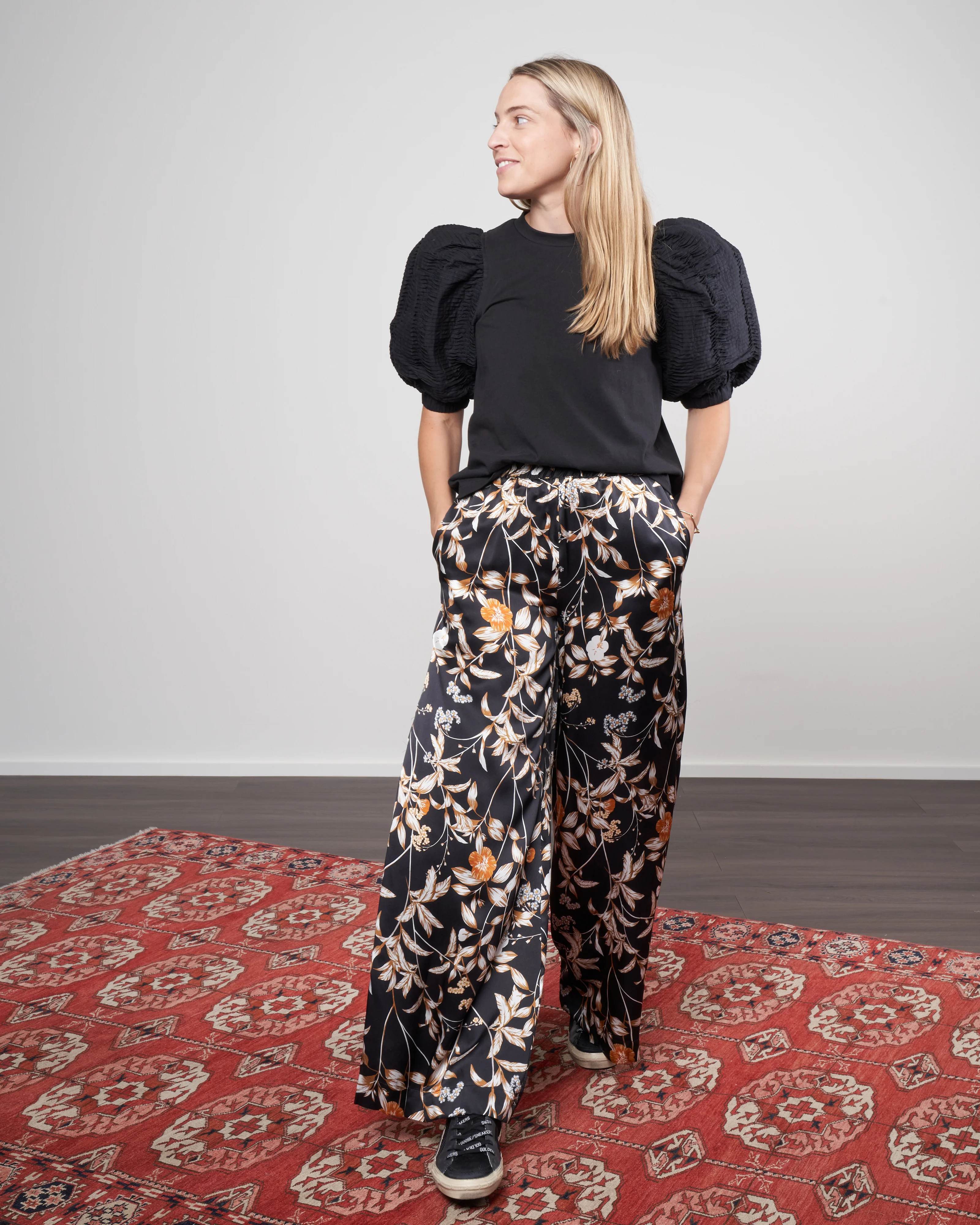 rene cotton puff sleeve t shirt - black - Image 2