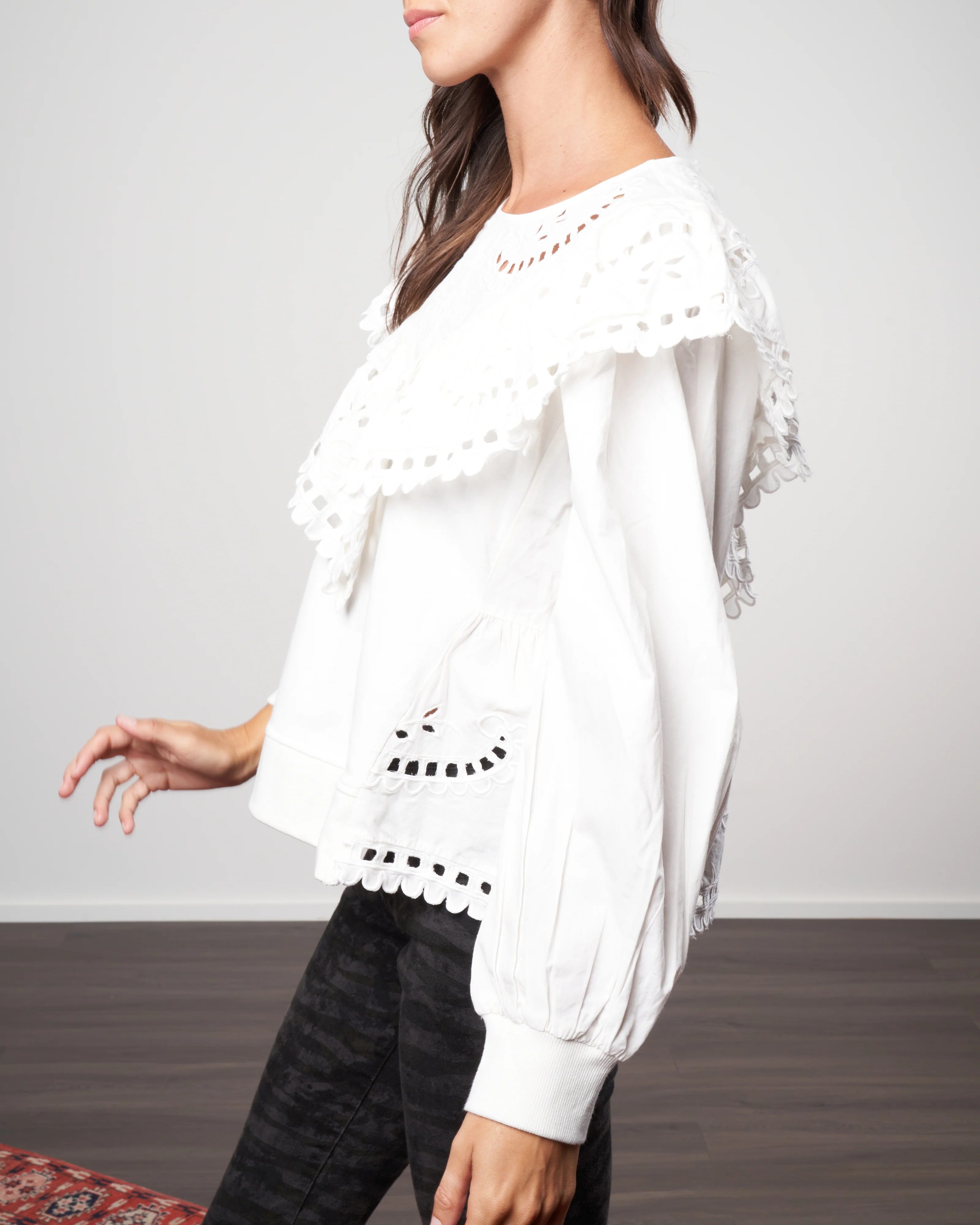 santos eyelet sweatshirt - white - Image 3