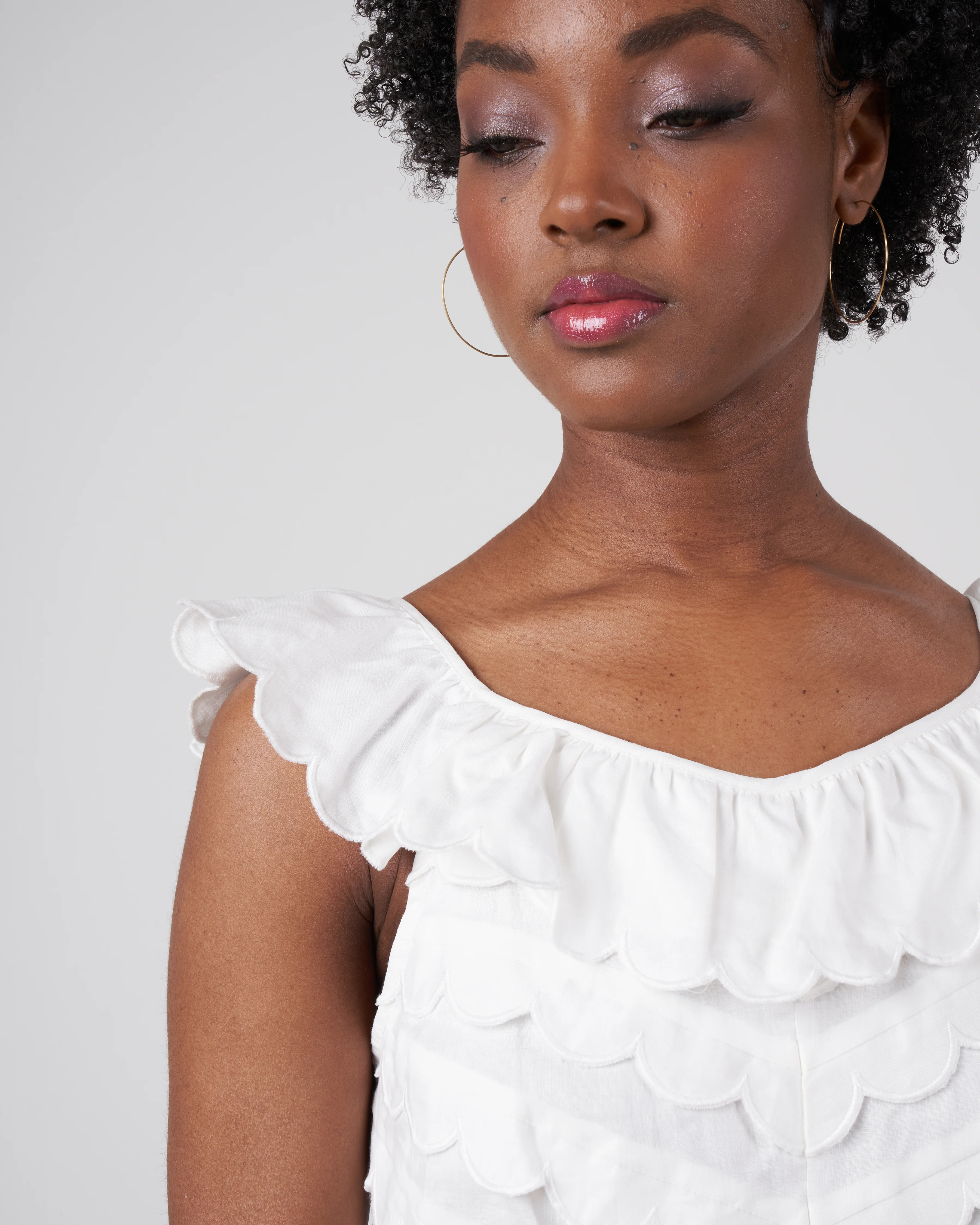 shannon scallop dress - white - Image 5