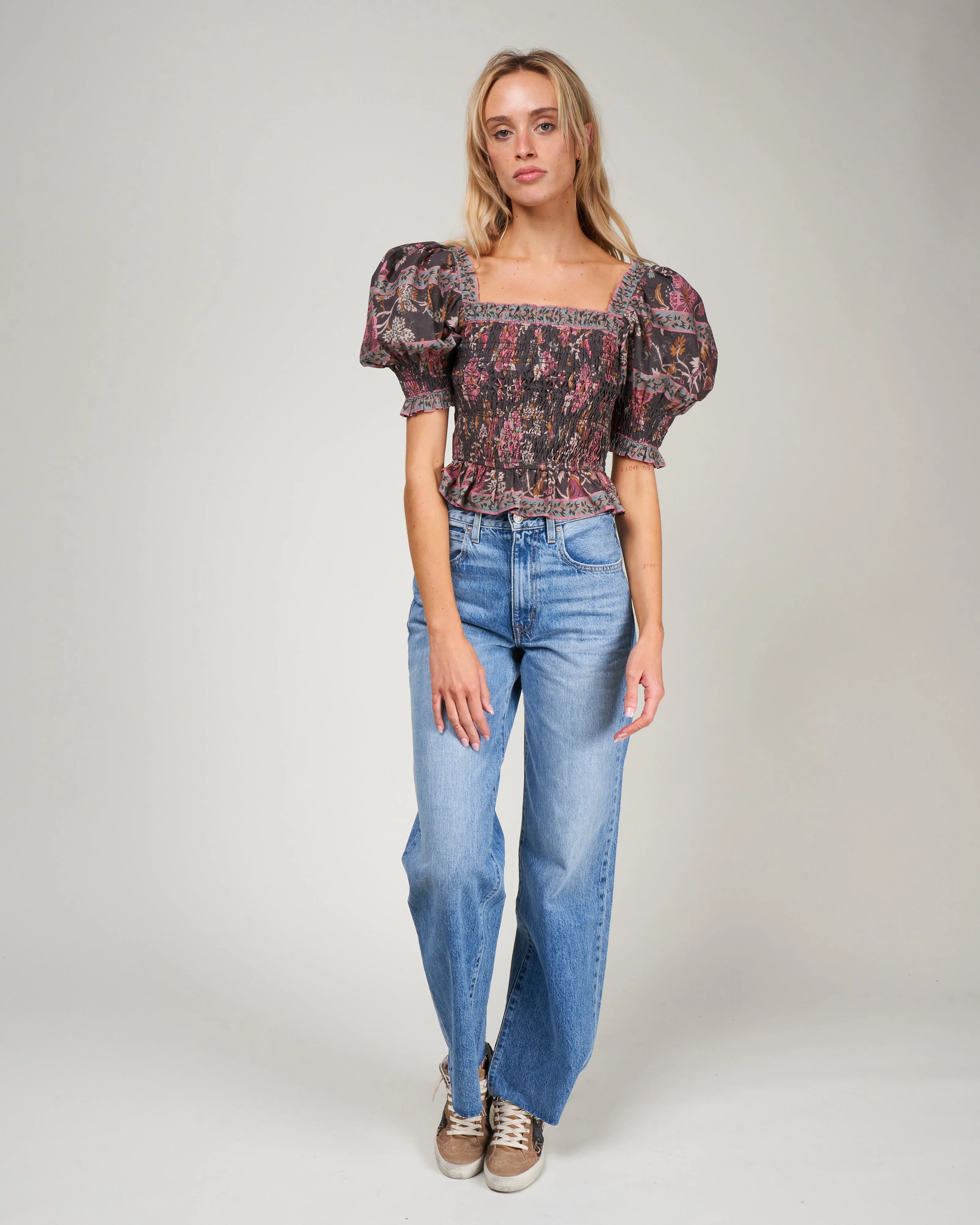 tess print puff slv smocked top - black - Image 2