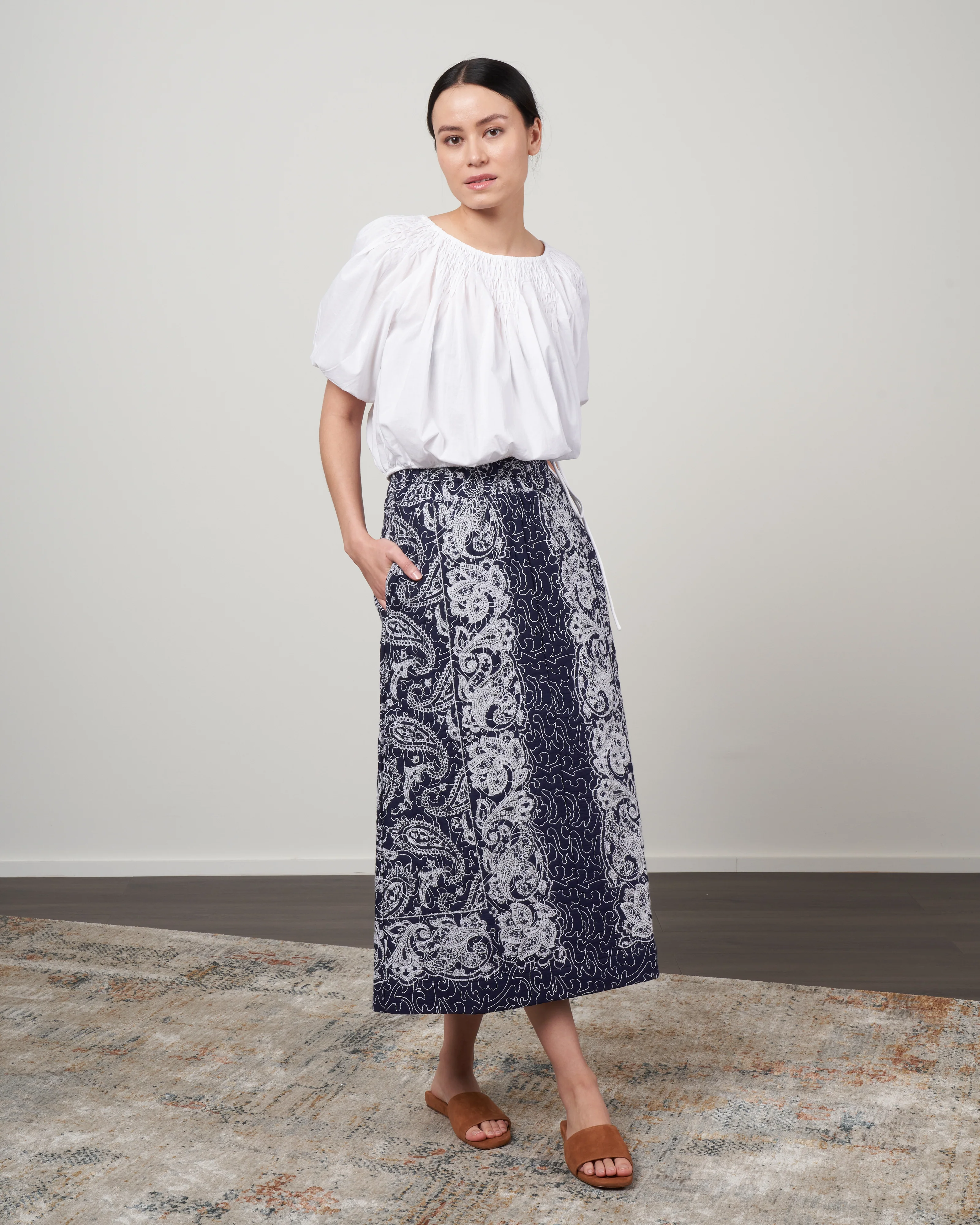 theodora paisley print quilted skirt - navy - Image 2