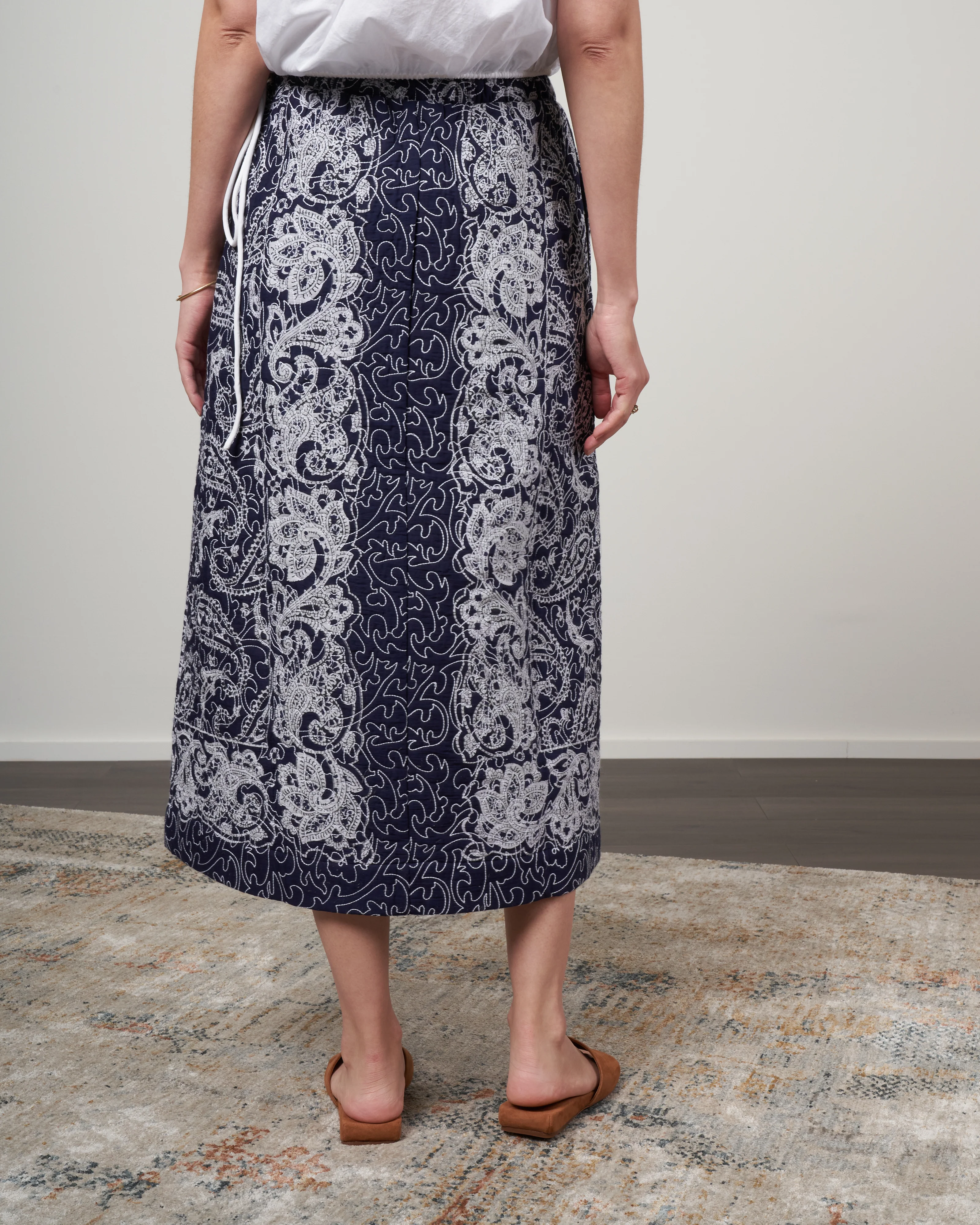 theodora paisley print quilted skirt - navy - Image 4