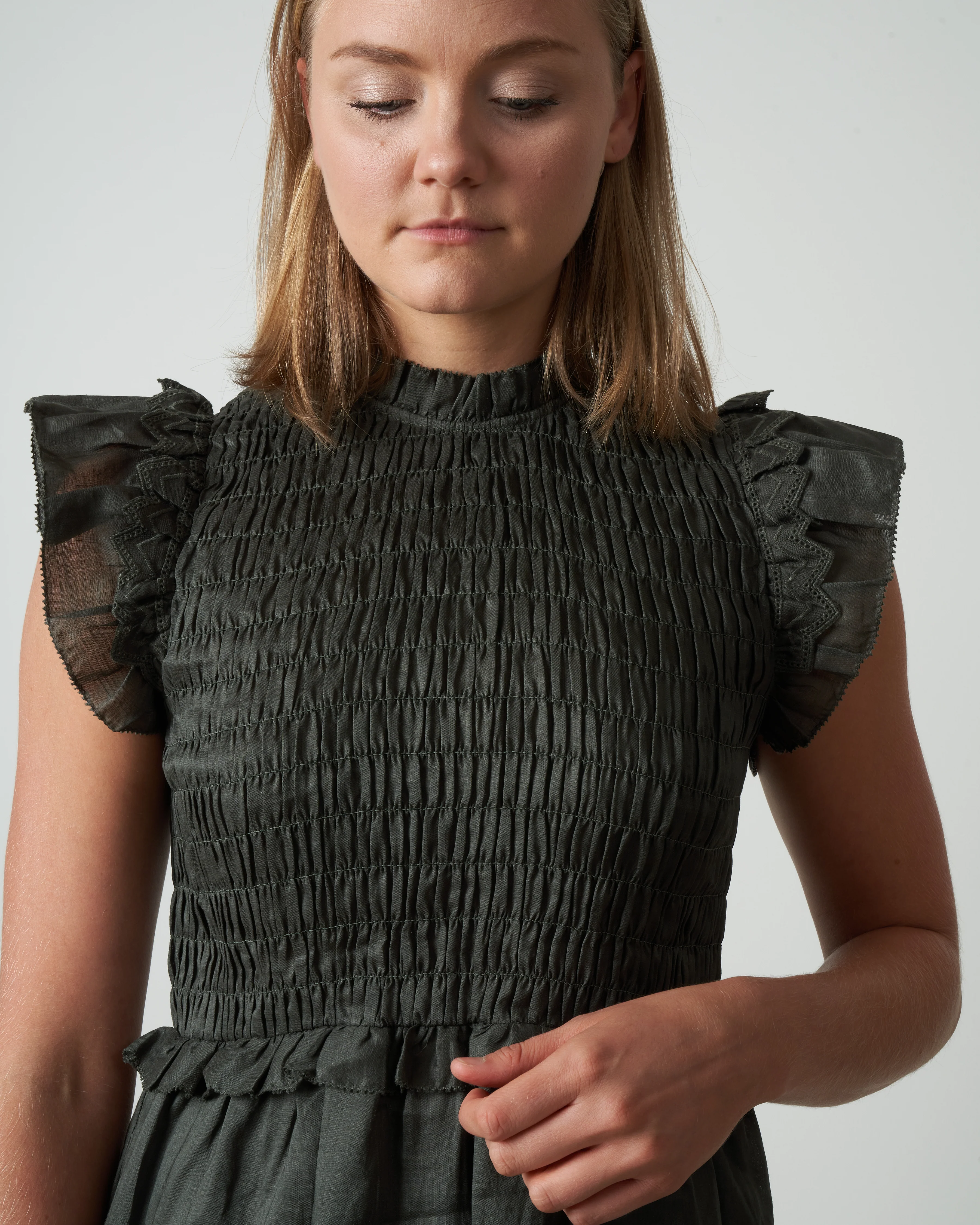 zig zag flutter sleeve dress - ivy - Image 4