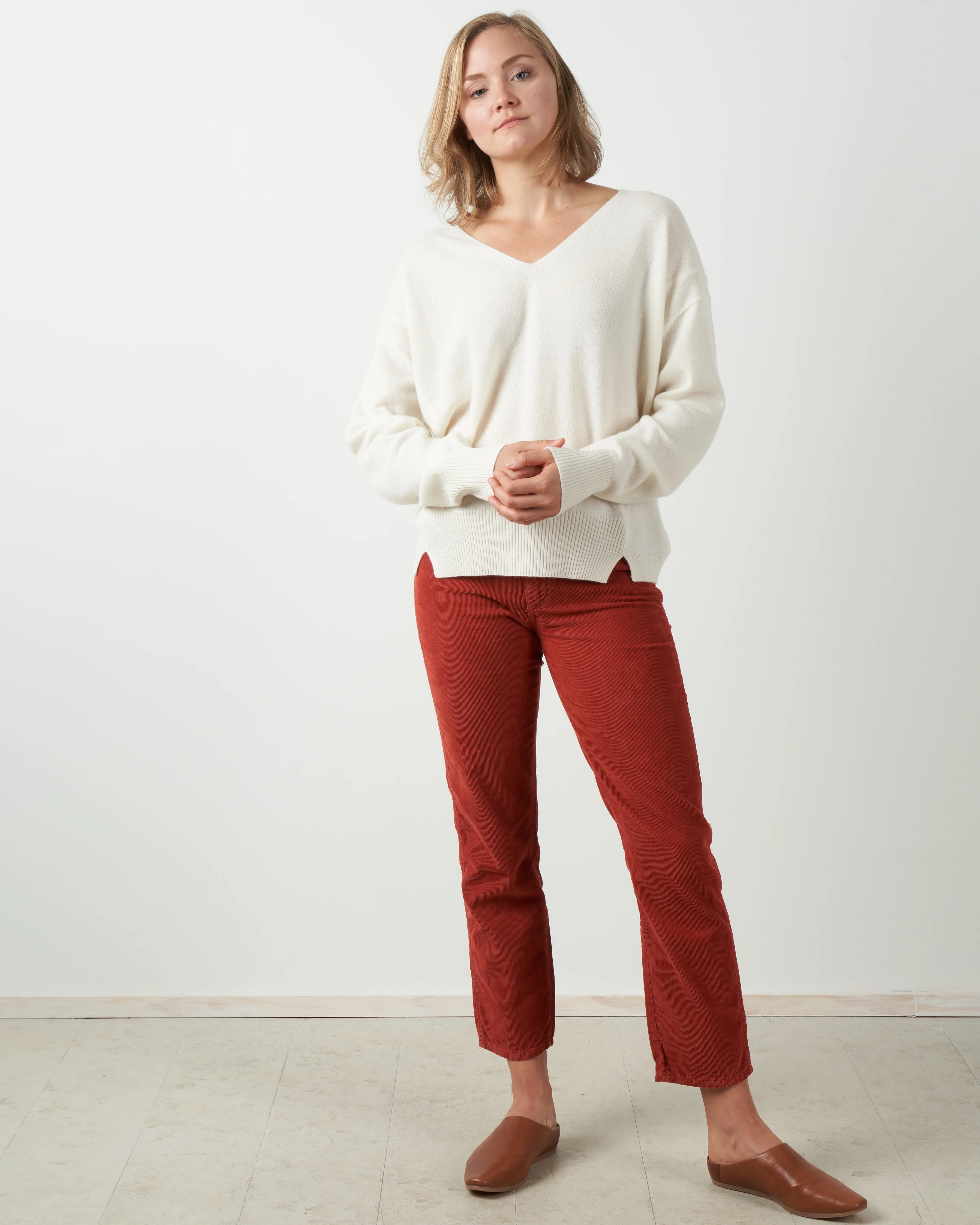 v-neck sweater - ivory - Image 4
