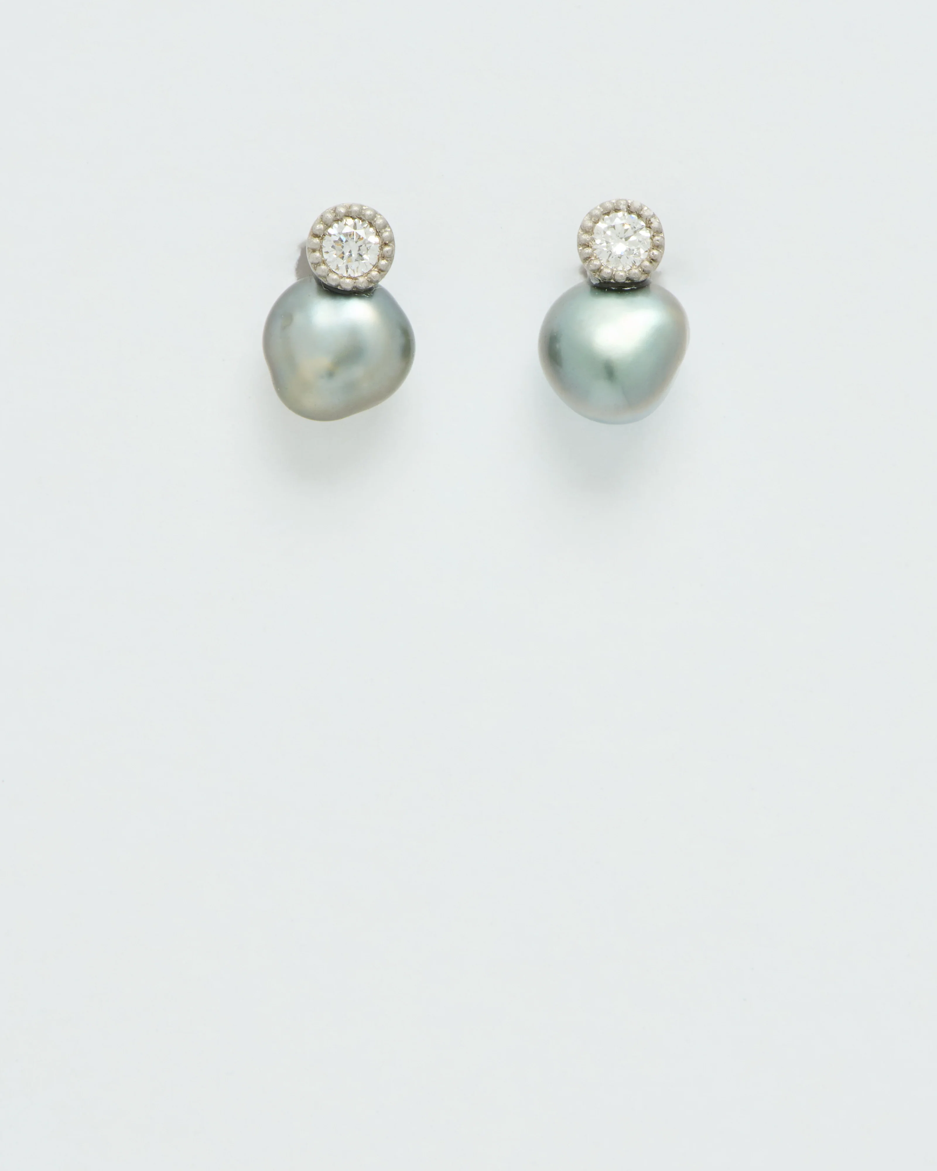 baby kidney pearl earrings - Image 4