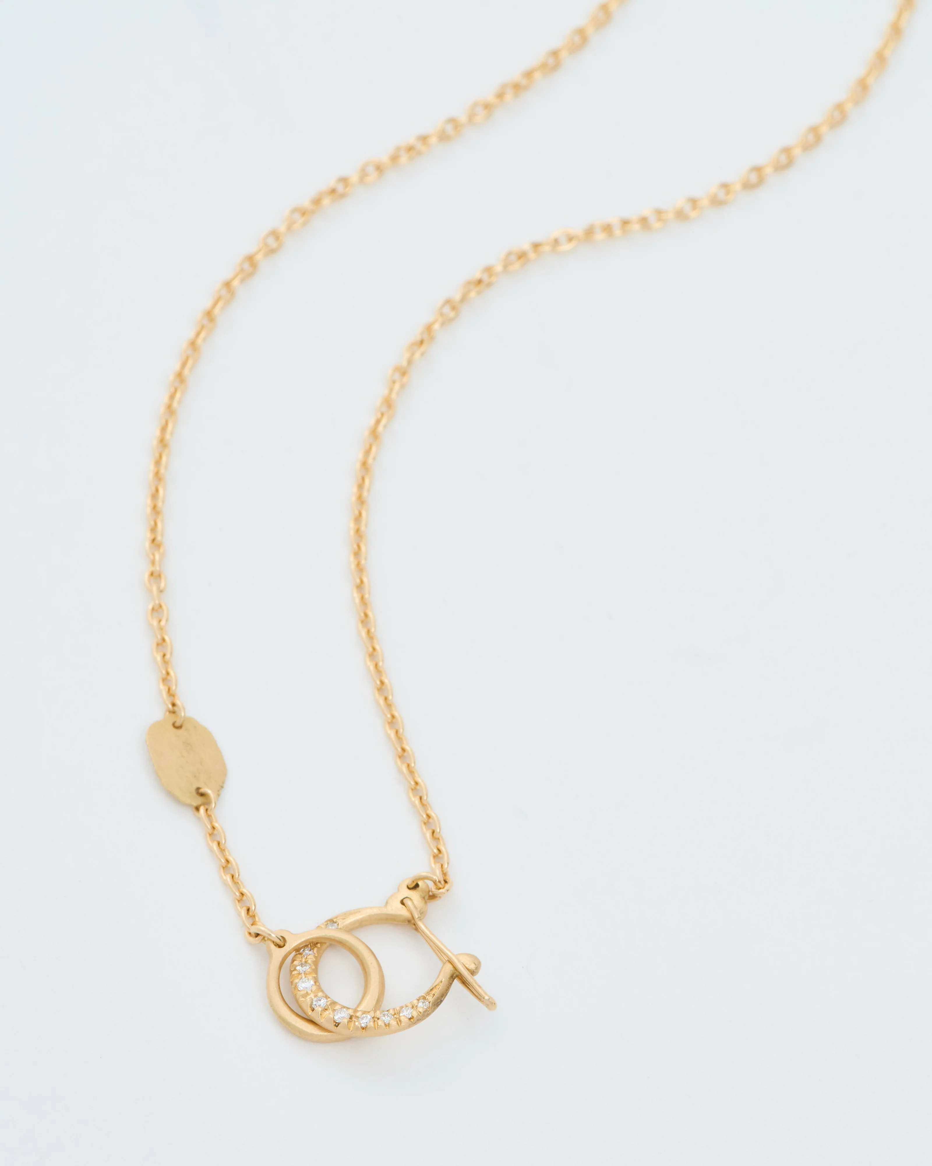 hung gold necklace - Image 5