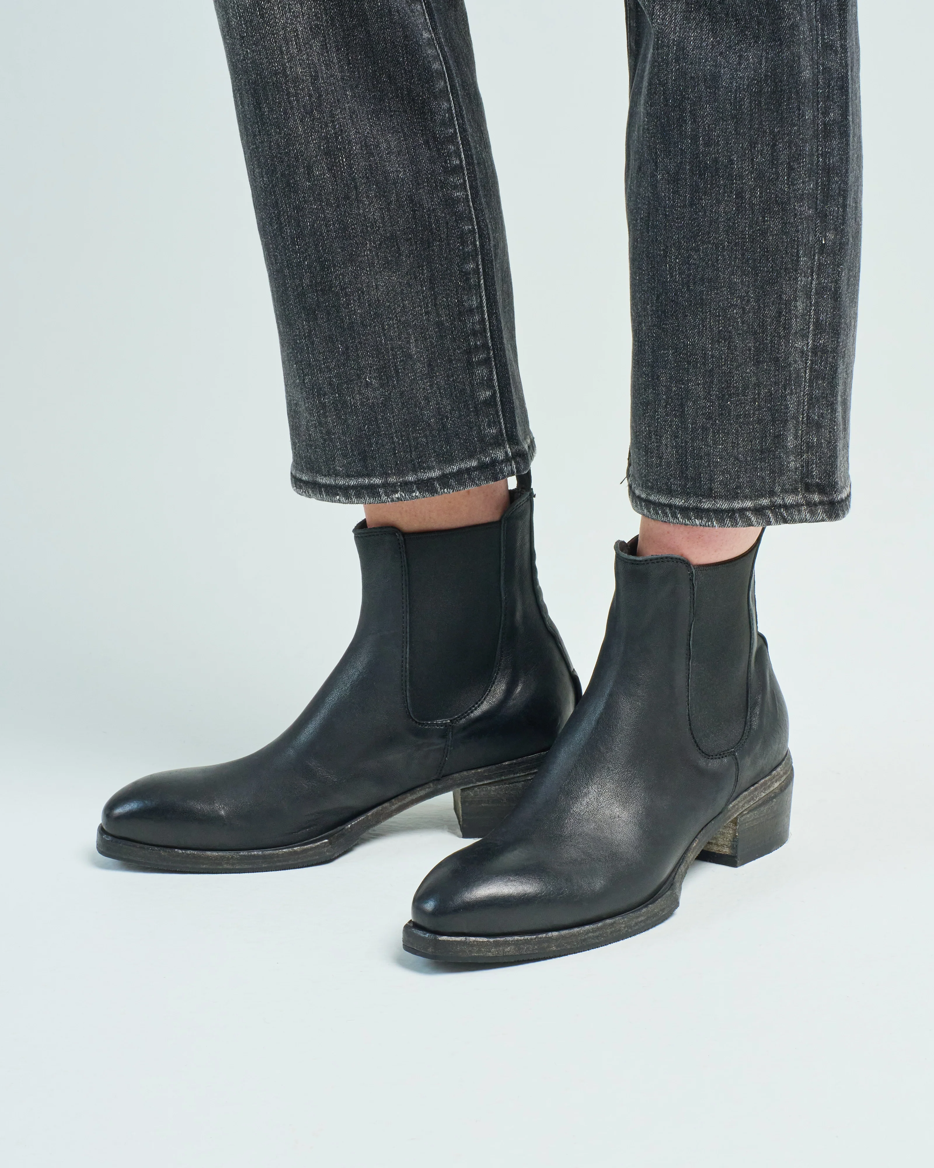 chelsea boot with outer edge - Image 6