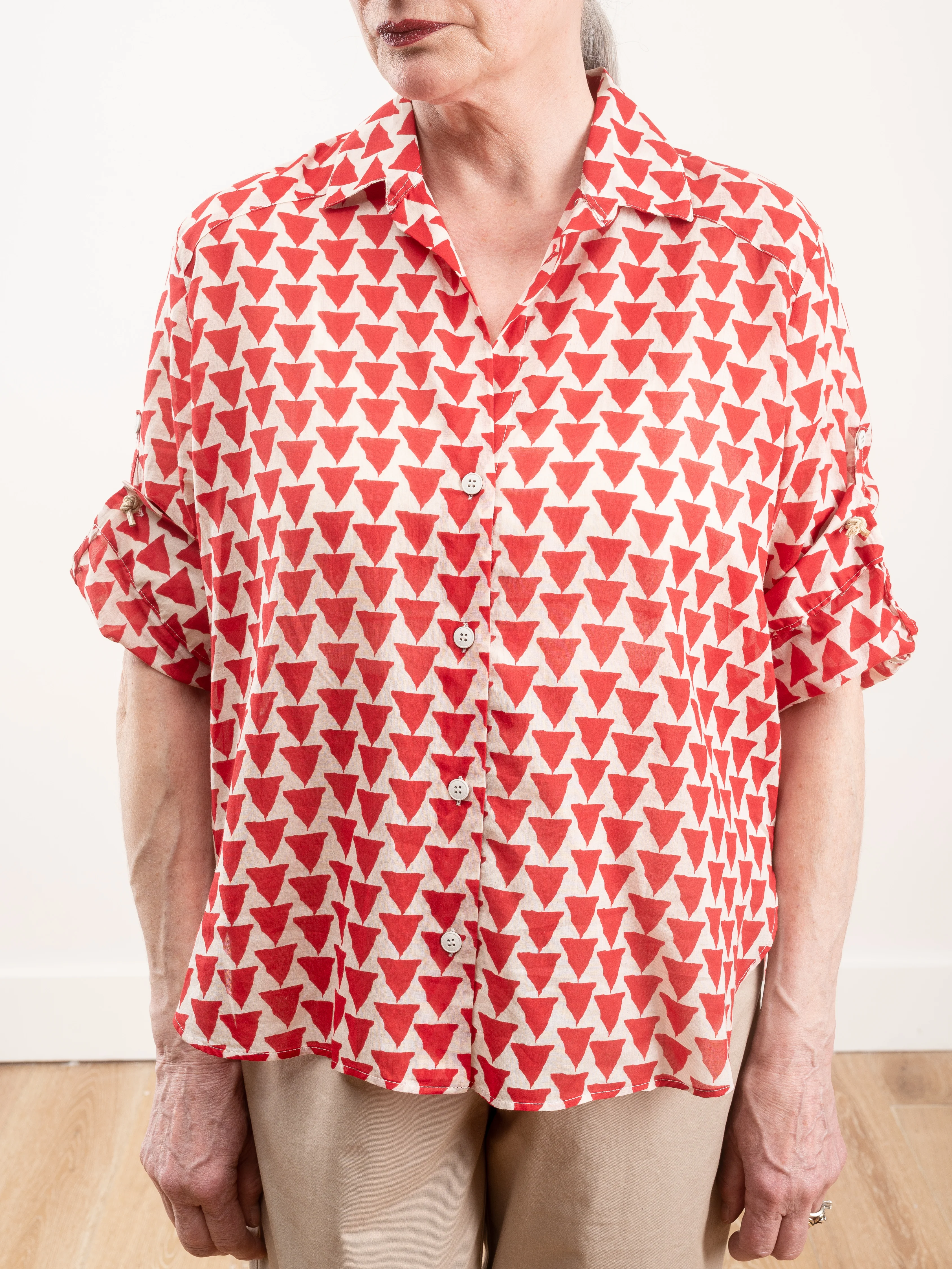 damla shirt - red triangle - Image 2