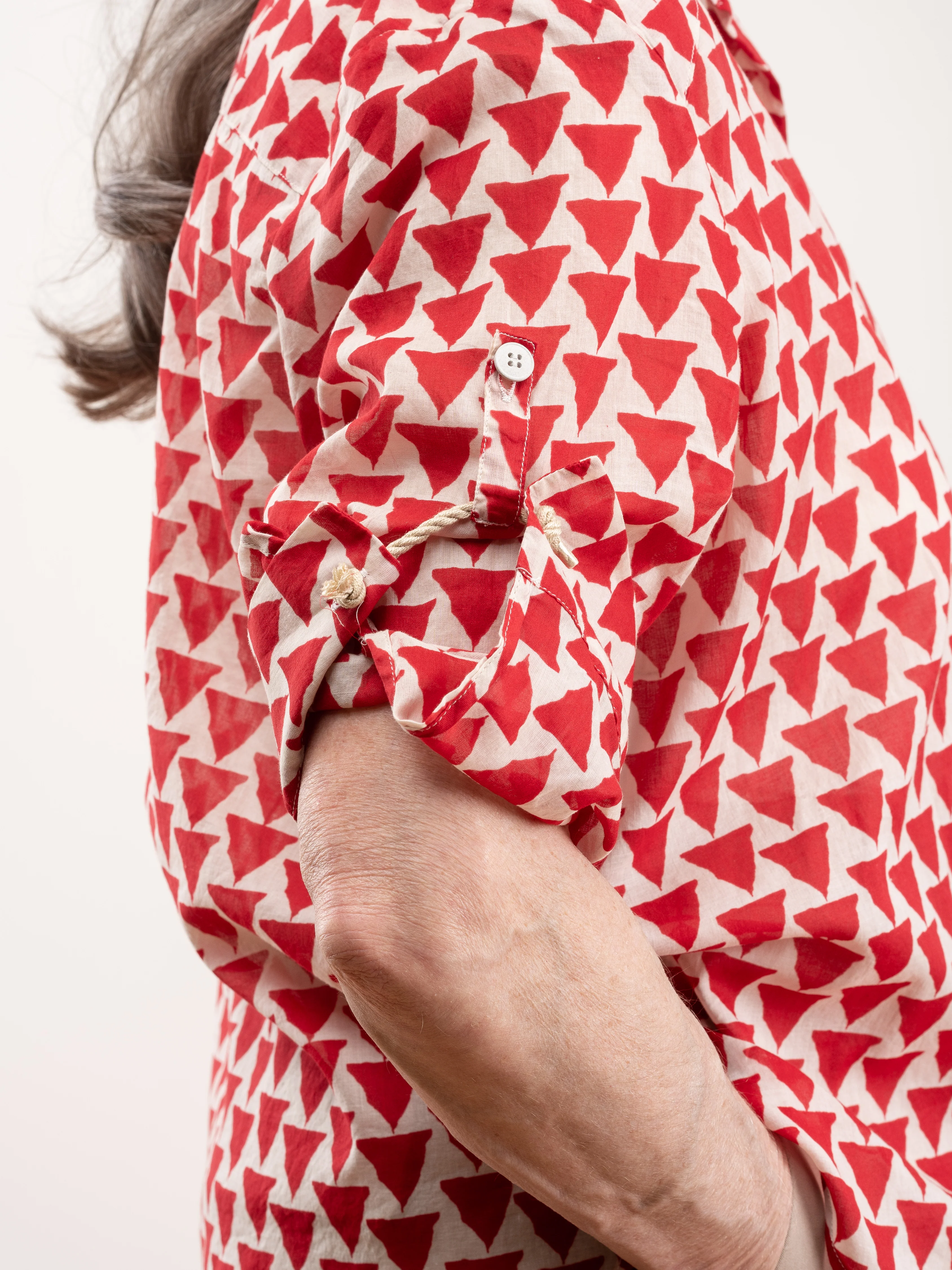 damla shirt - red triangle - Image 5