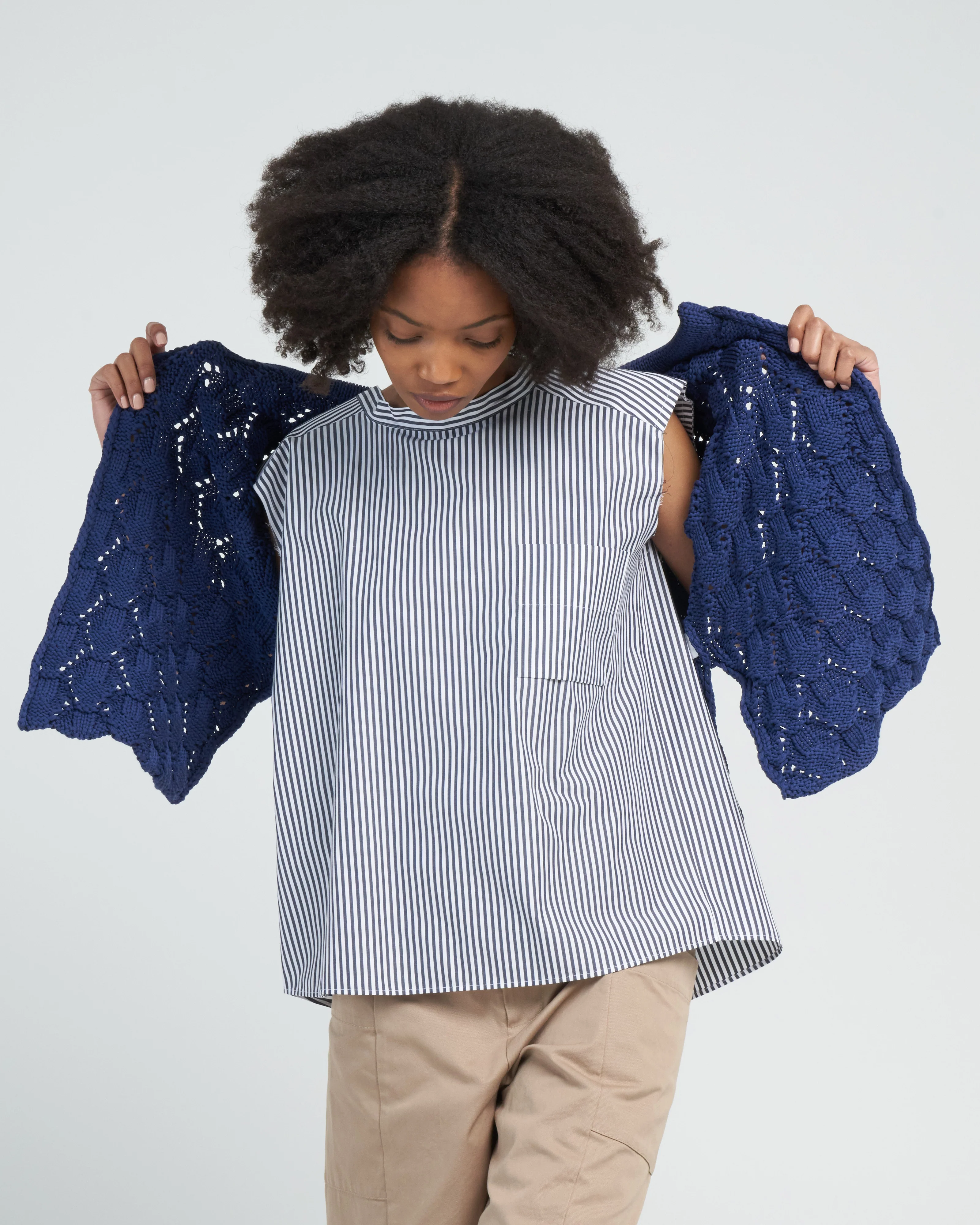 soffio knit vest - deep ocean - Image 2