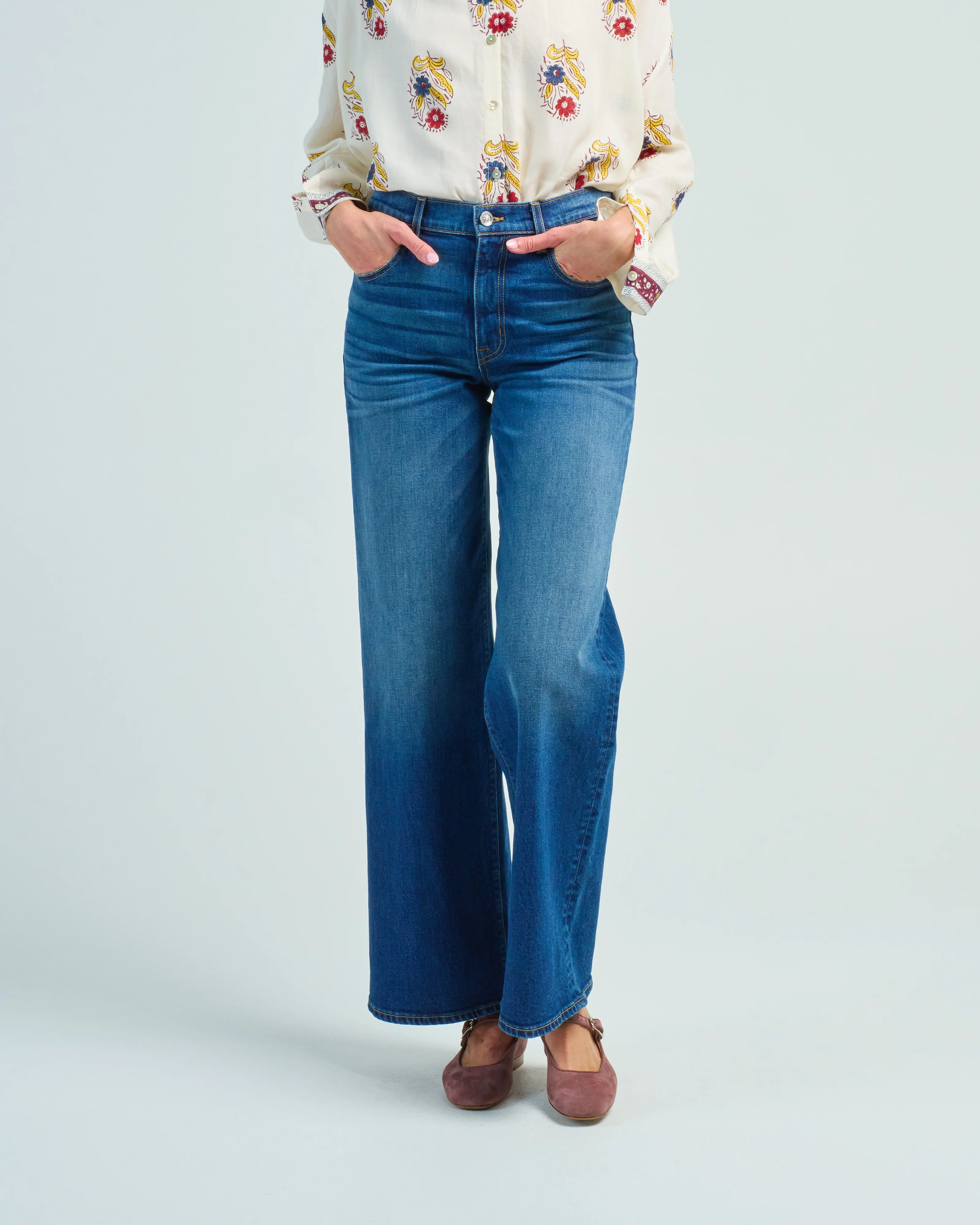 selena jean - Image 2
