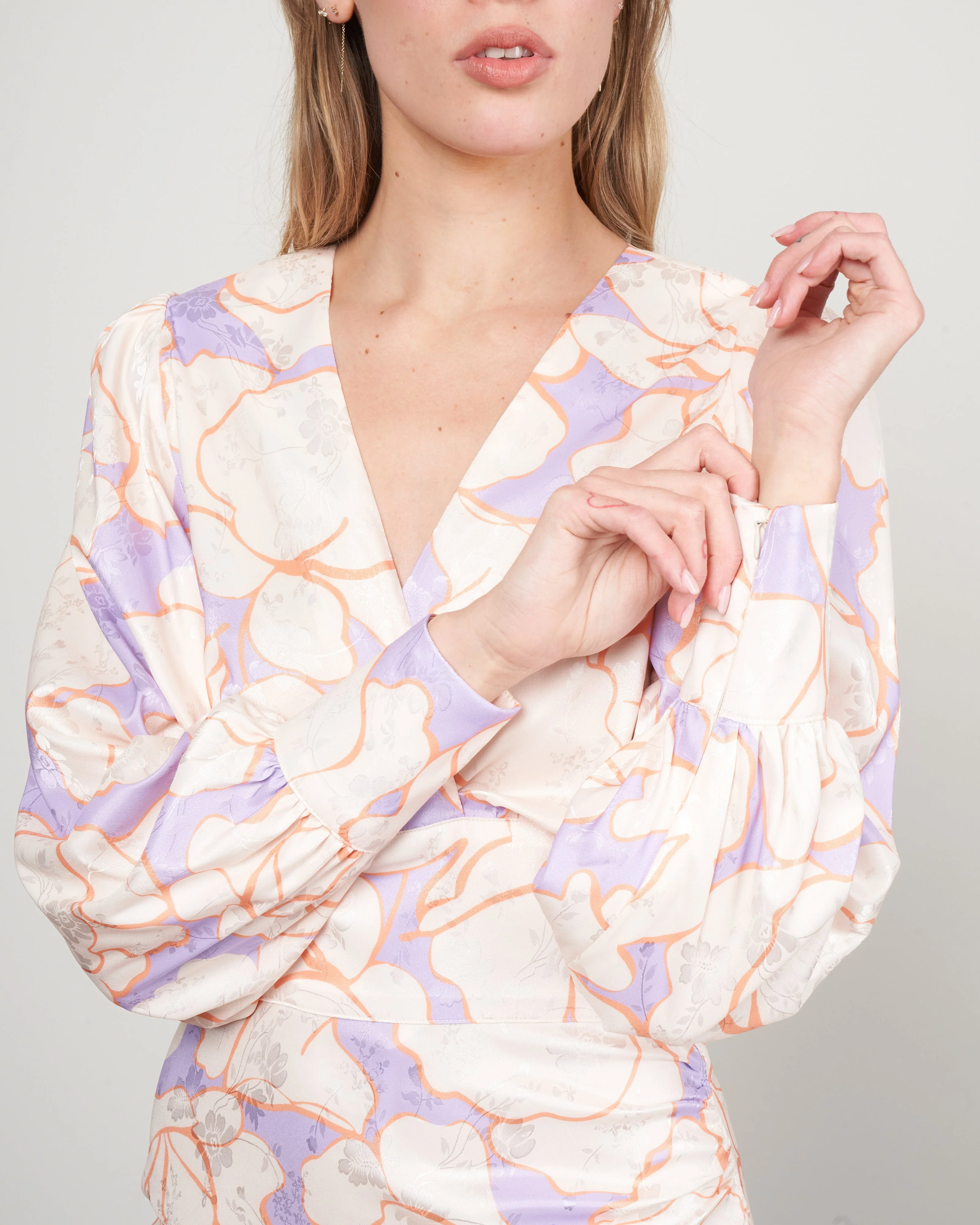 draped midi dress - abstract lilac floral - Image 4