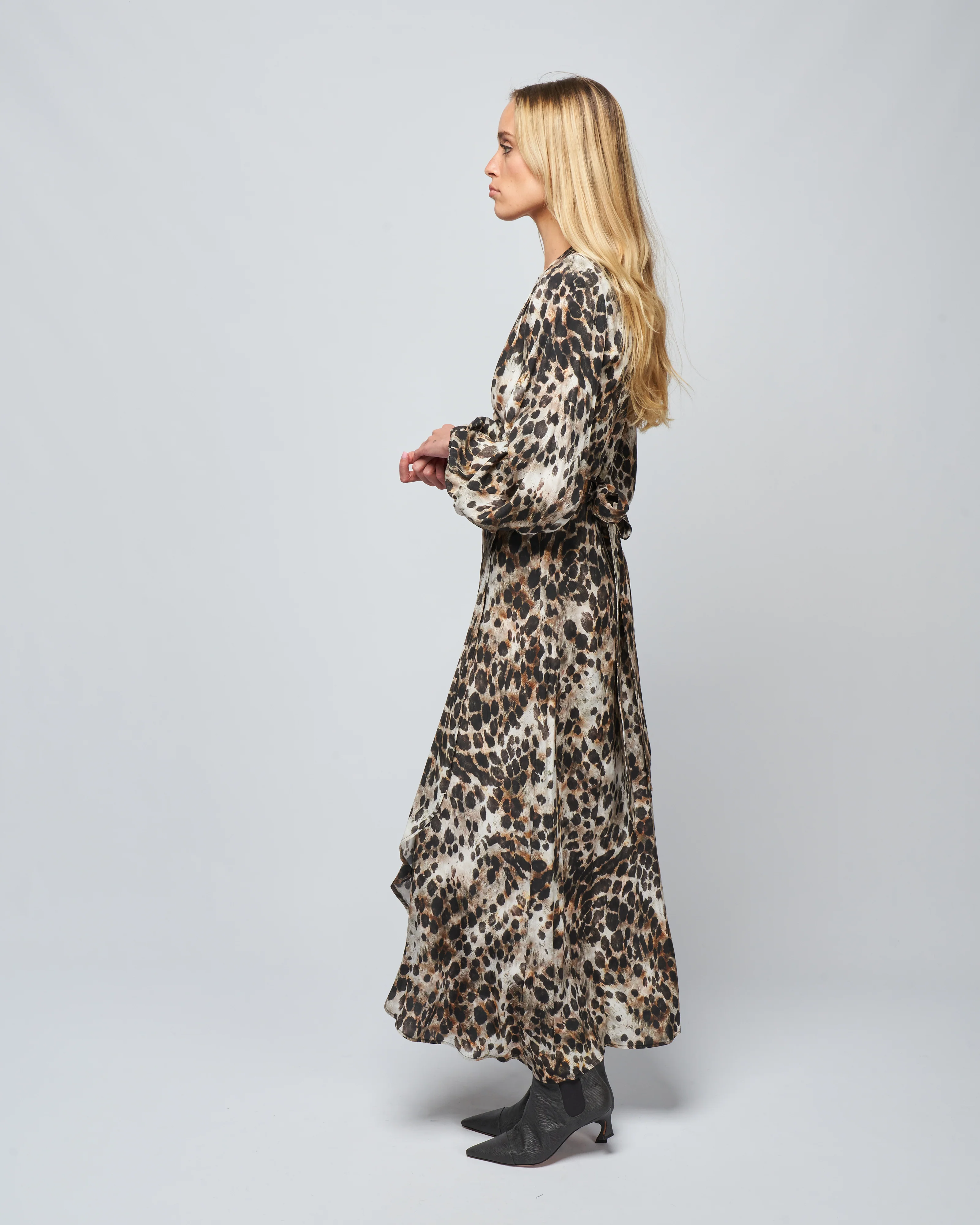 hostess dress - leopard - Image 3