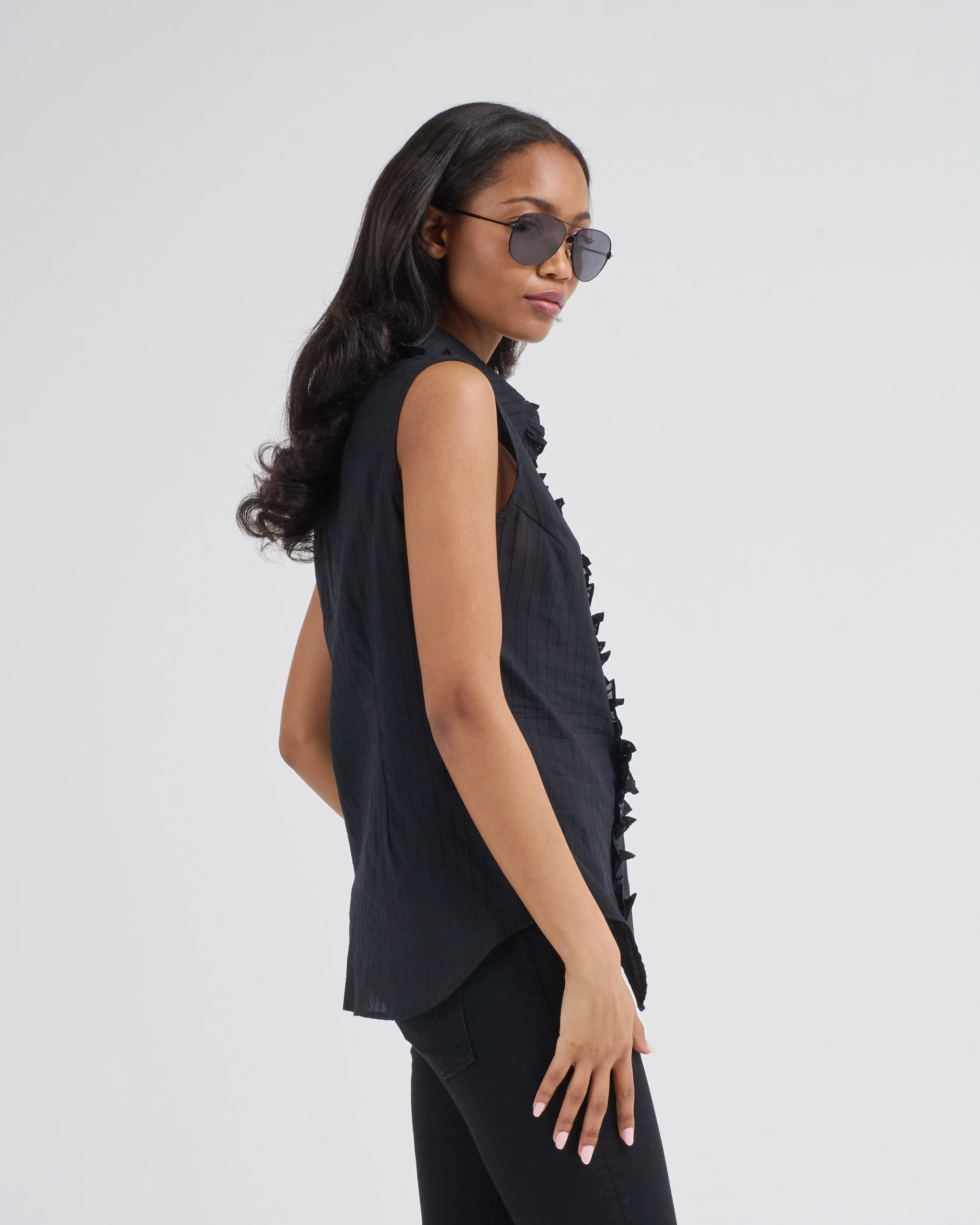 sleeveless ruffle trim shirt - Image 3