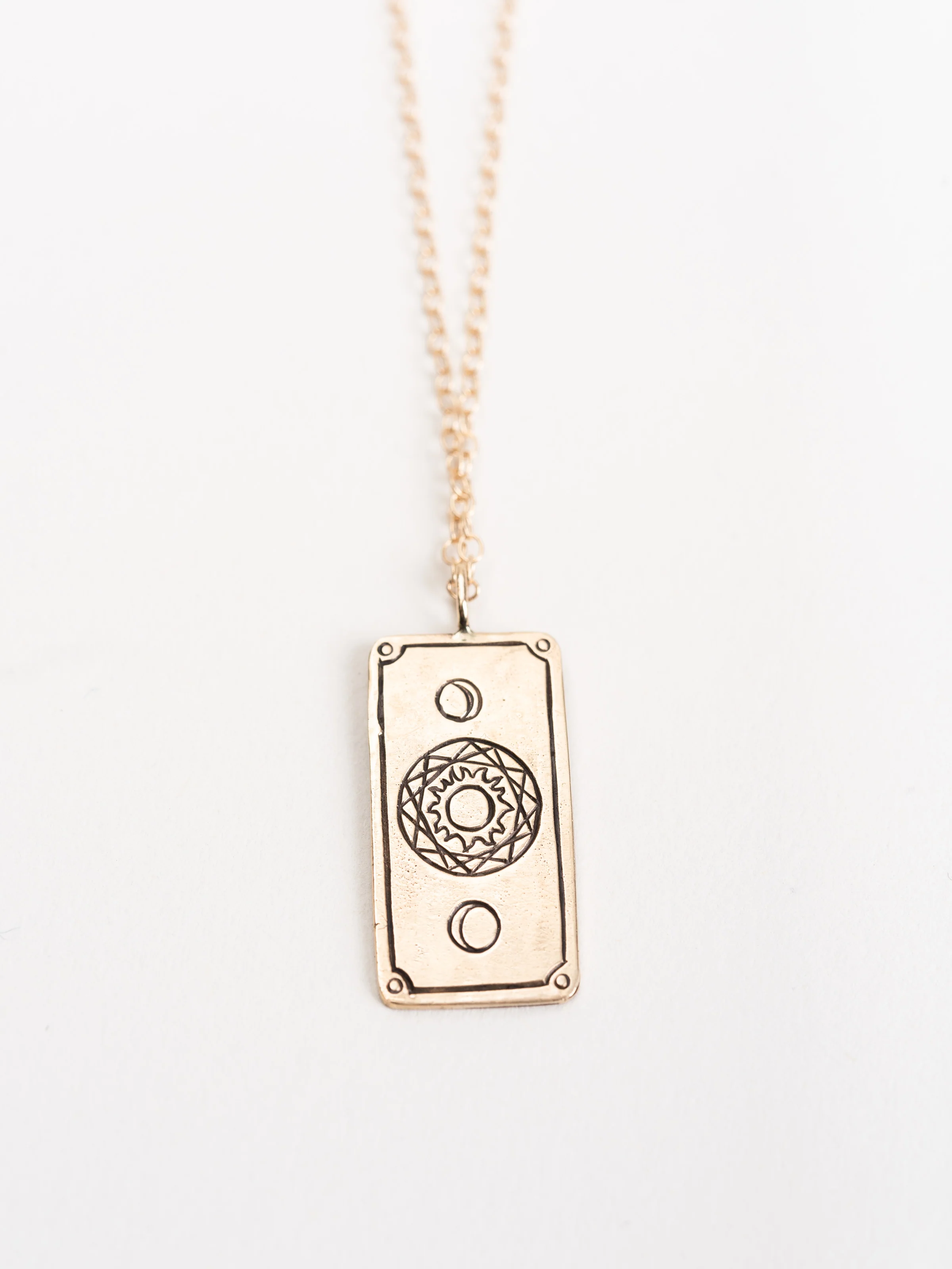 tarot card pendant - queen of wands - Image 2
