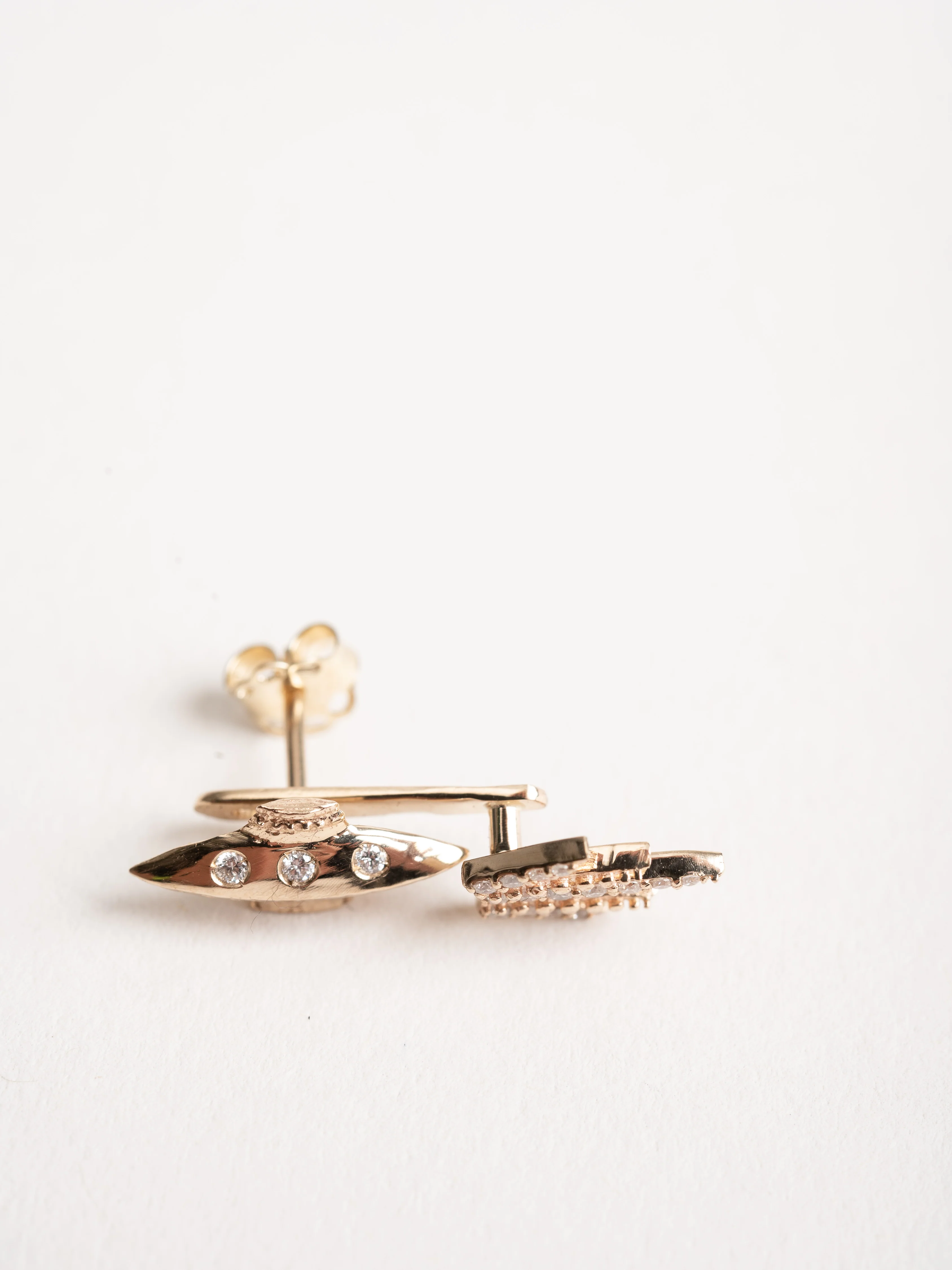 tender abduction diamond single earring - Image 2