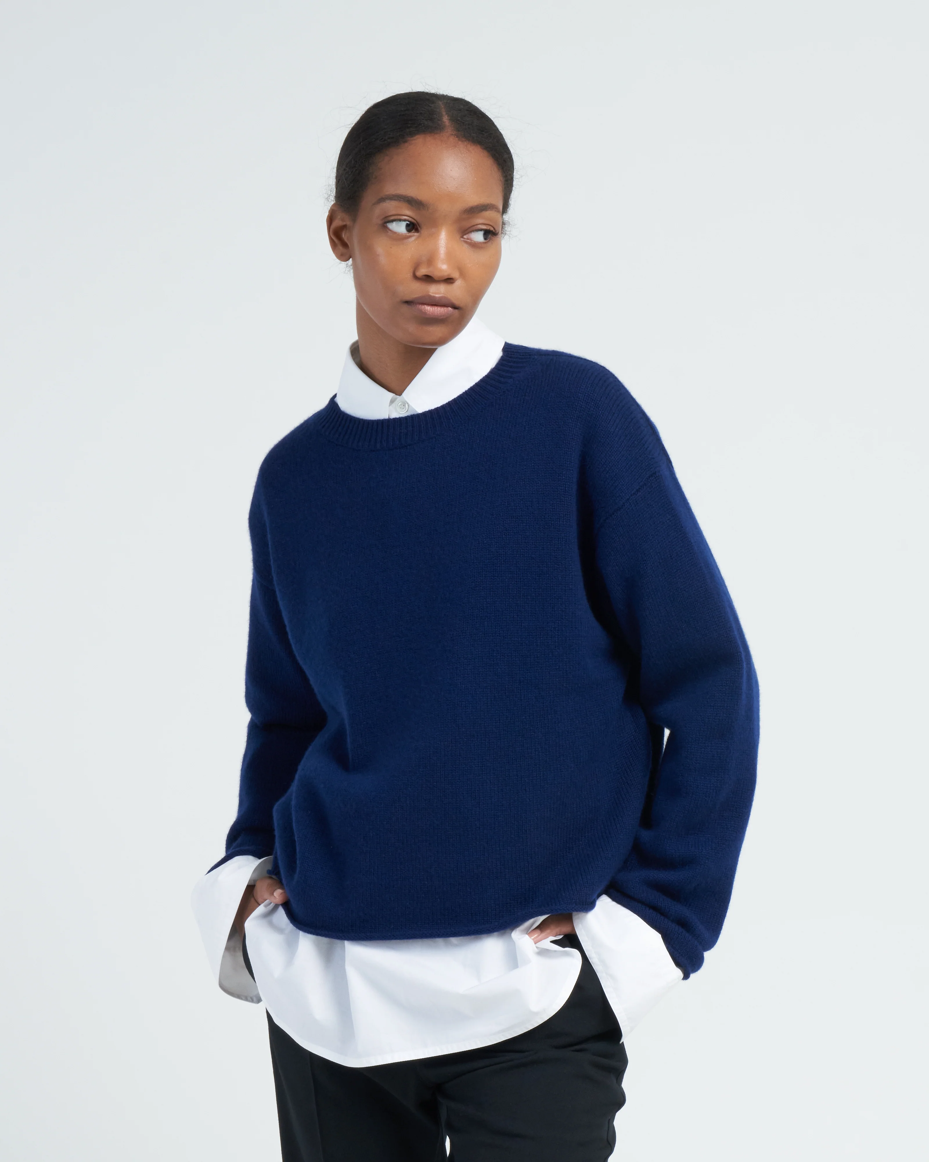 crew neck sweater - deep sea blue