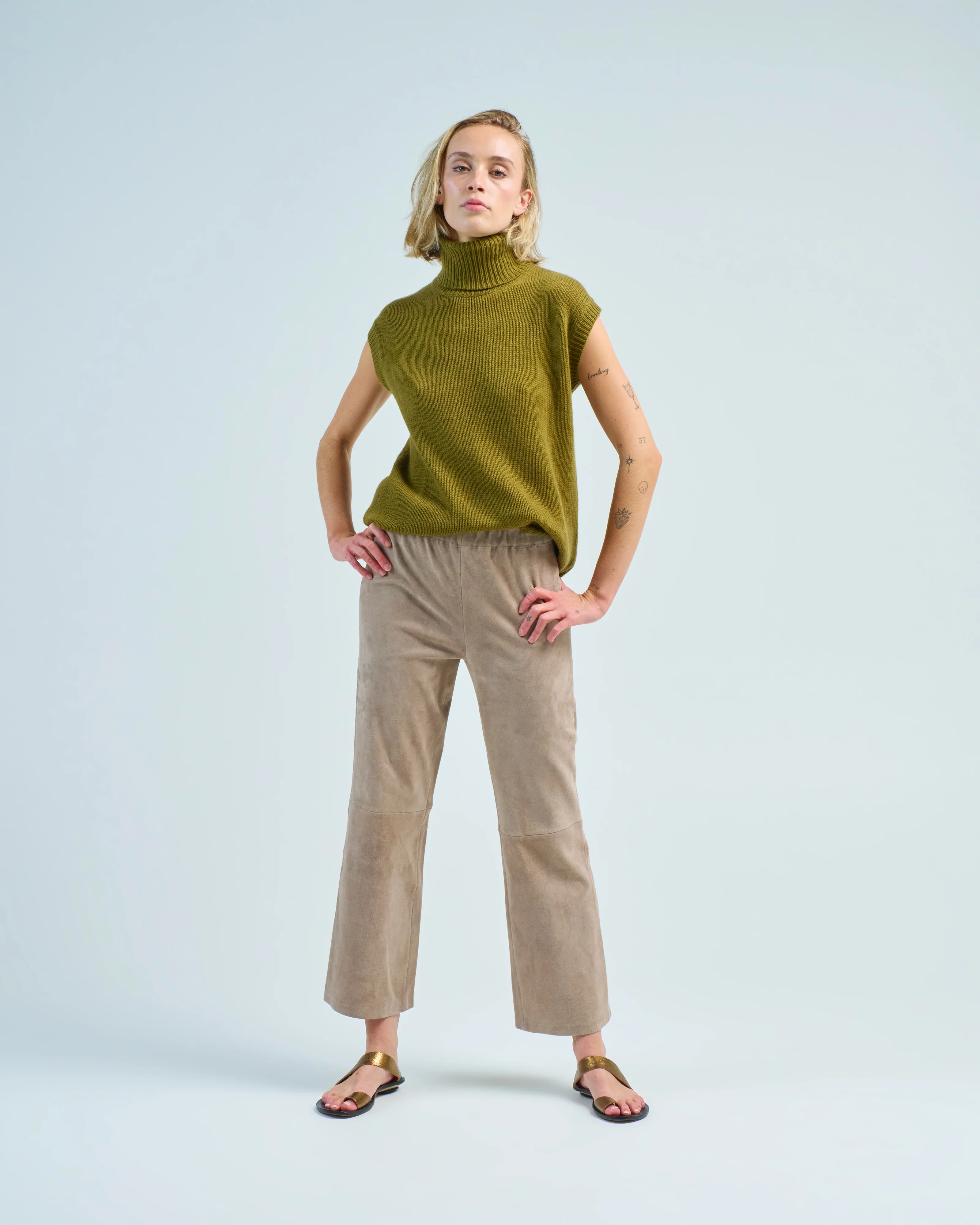 high neck sleeveless sweater - Image 2
