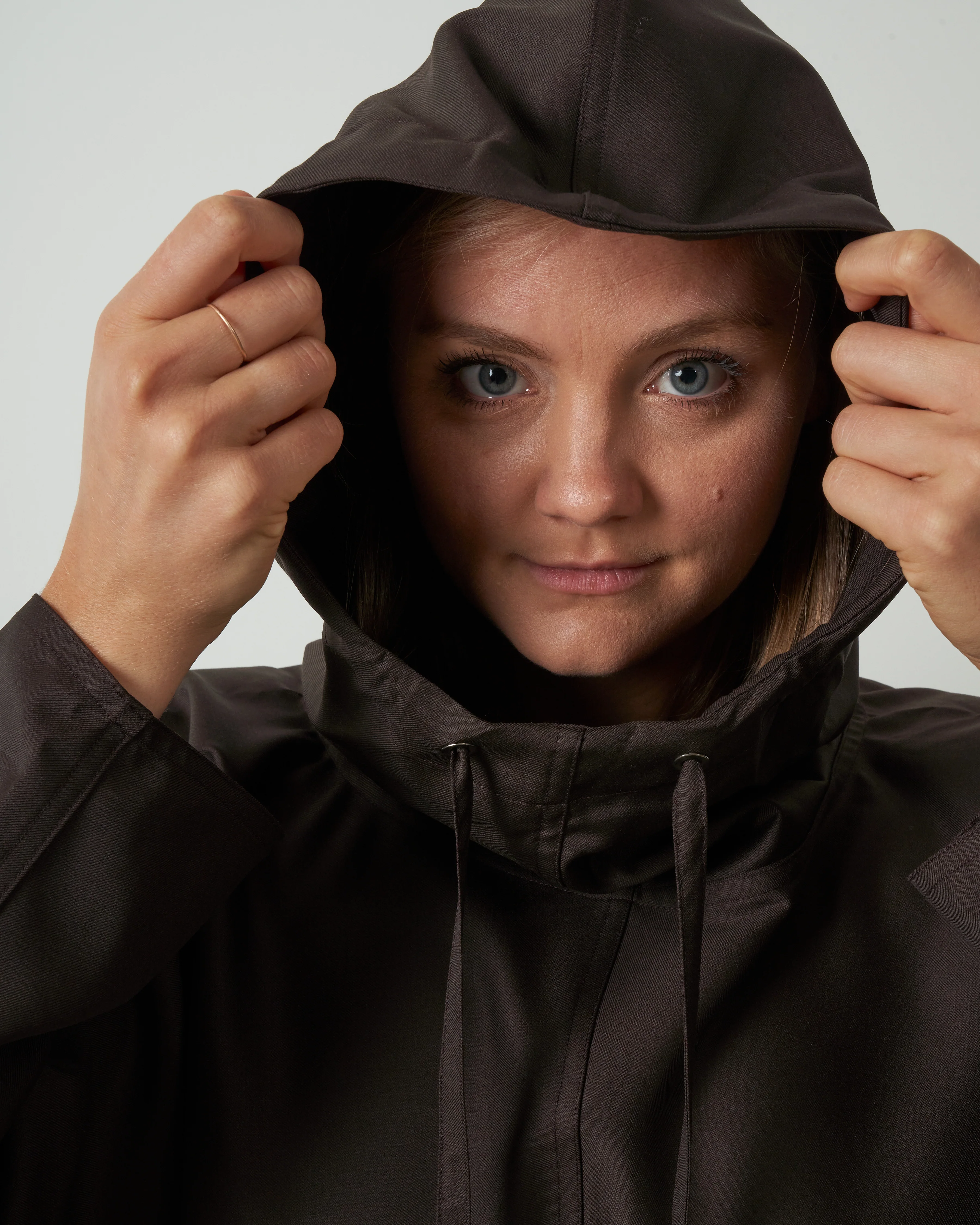 hooded lslv top - woven chocolate - Image 4
