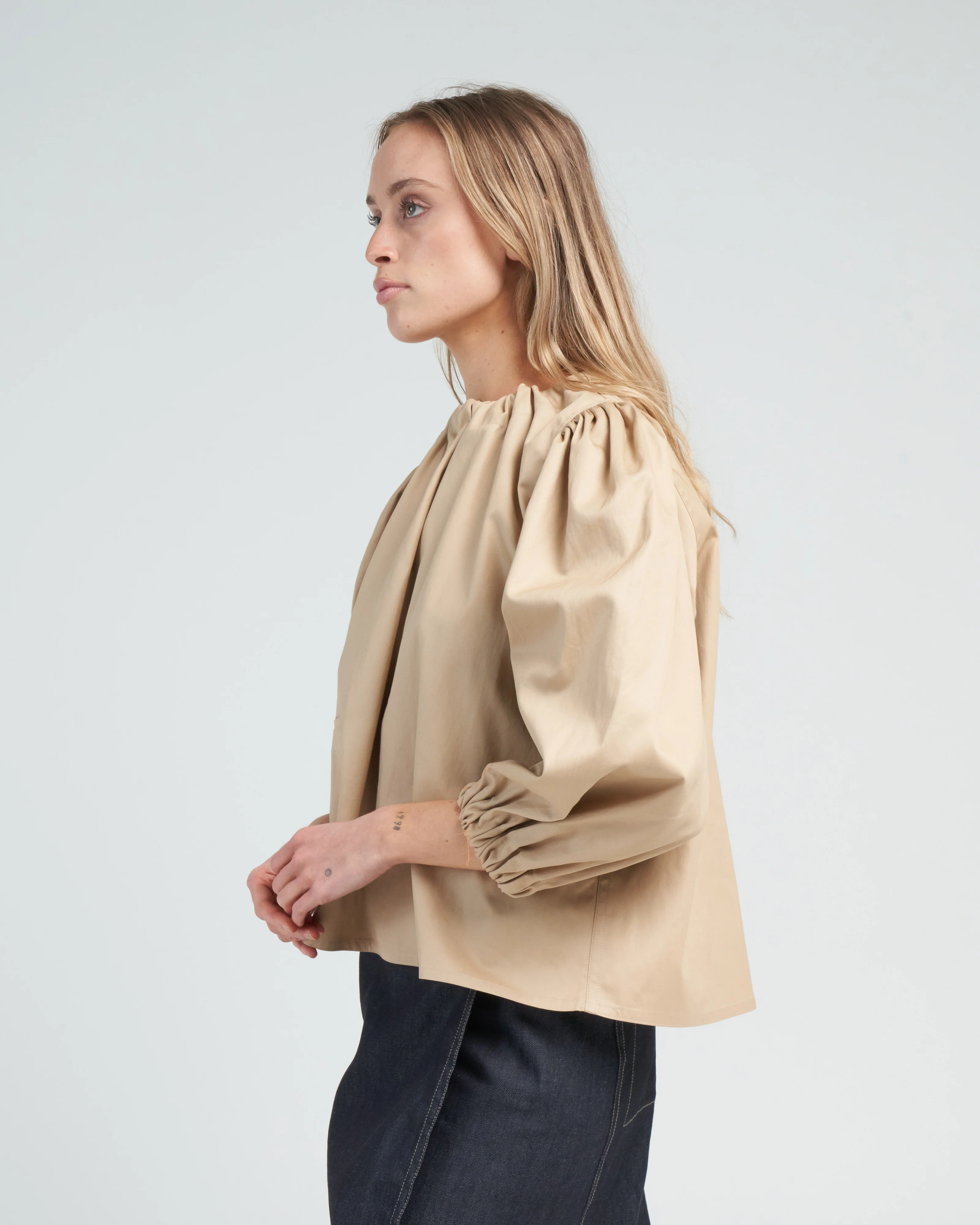 light twill gathered neck and sleeve top - desert - Image 3