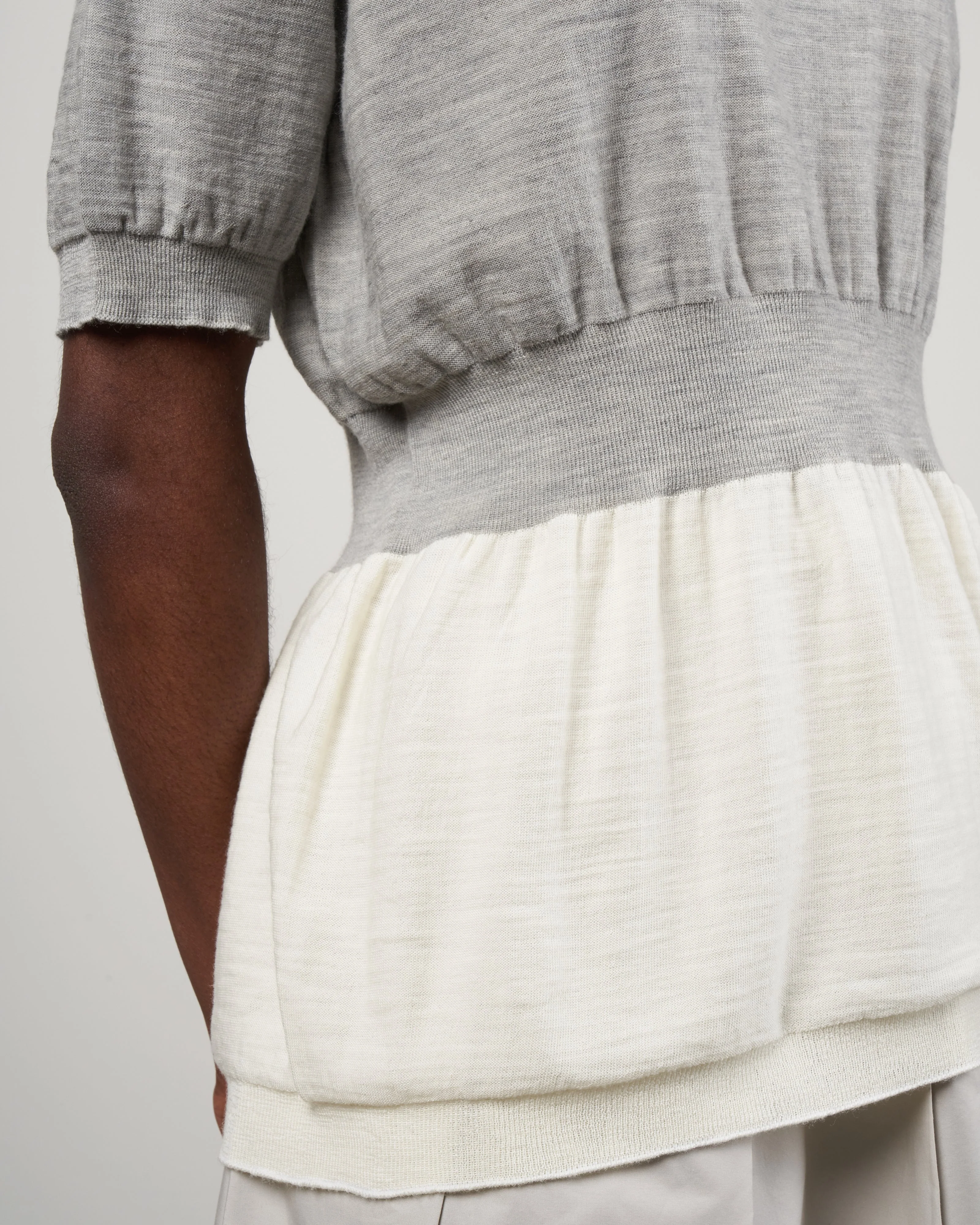 midy short sleeve sweater with hem - grey + white combination - Image 5