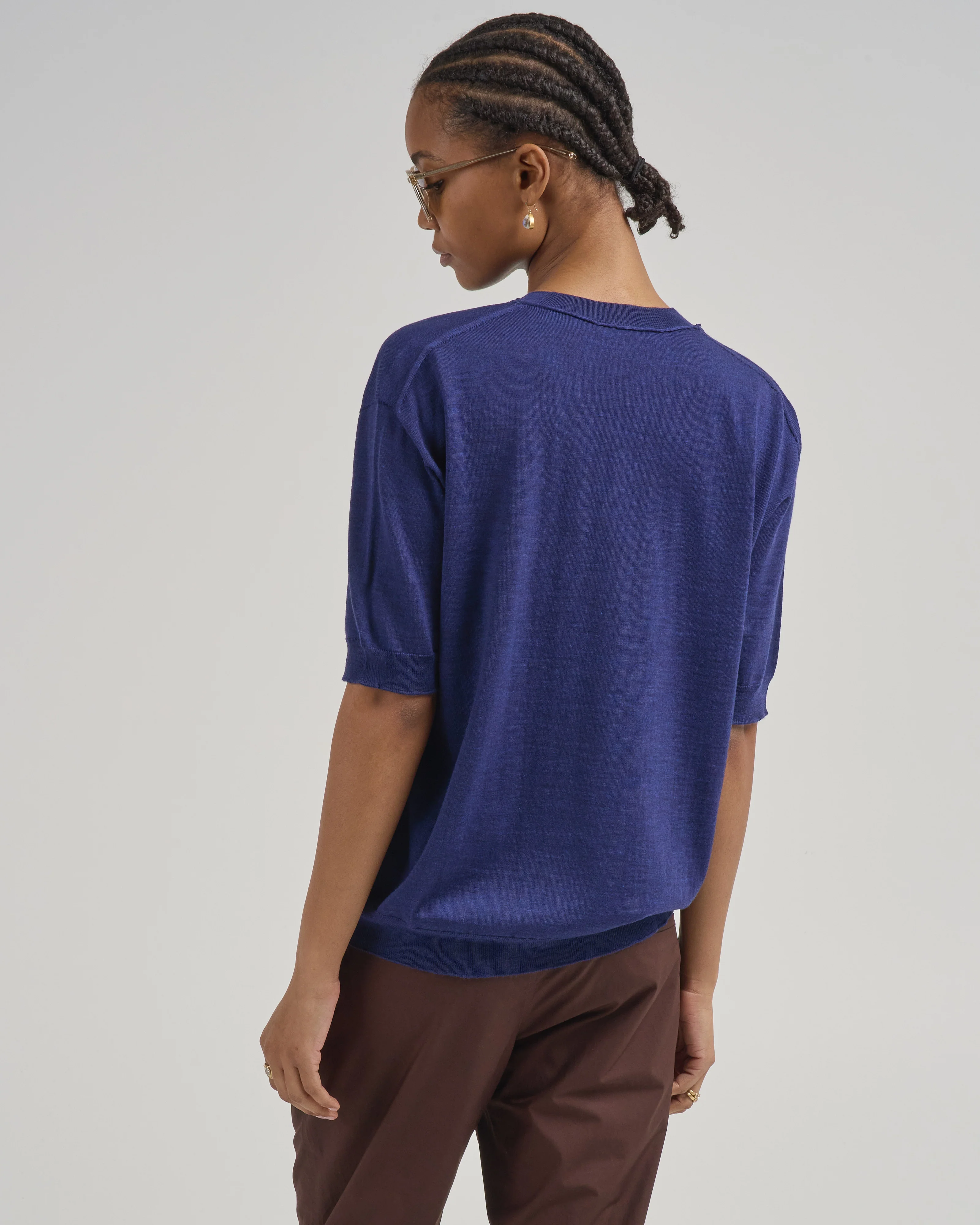 pullover short sleeve v neck - Image 4