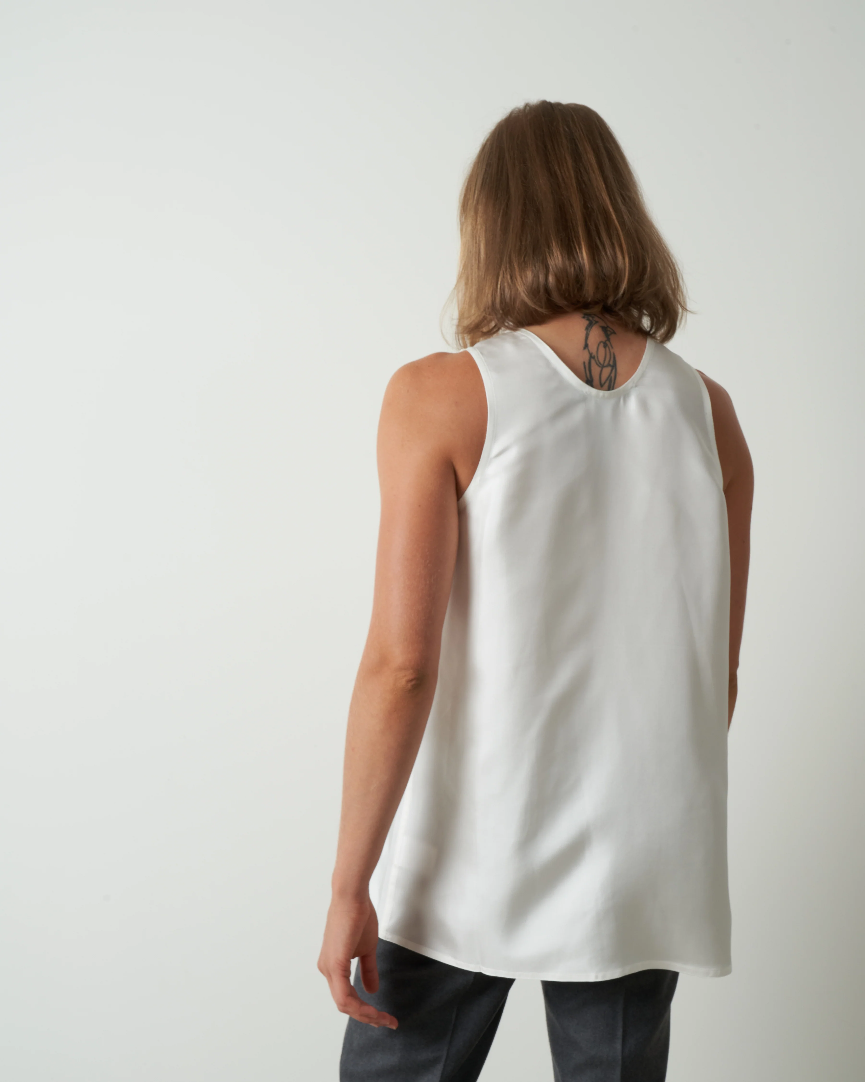 sleeveless crew neck top - woven off-white - Image 3